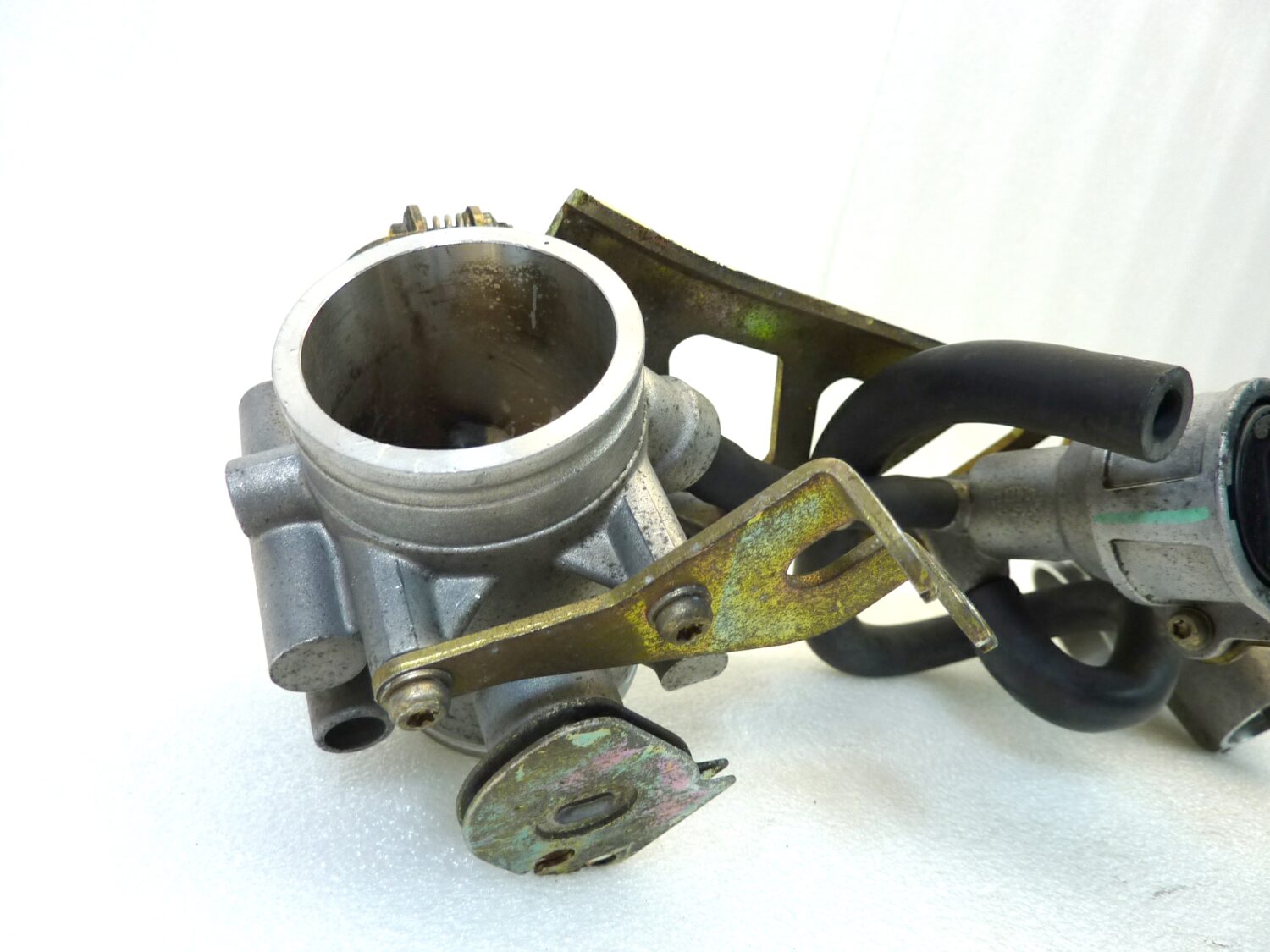 Corpo farfallato Guzzi Breva Norge 1200 cod 45cfg29 2496 uso ricambi come da foto - immagine 3