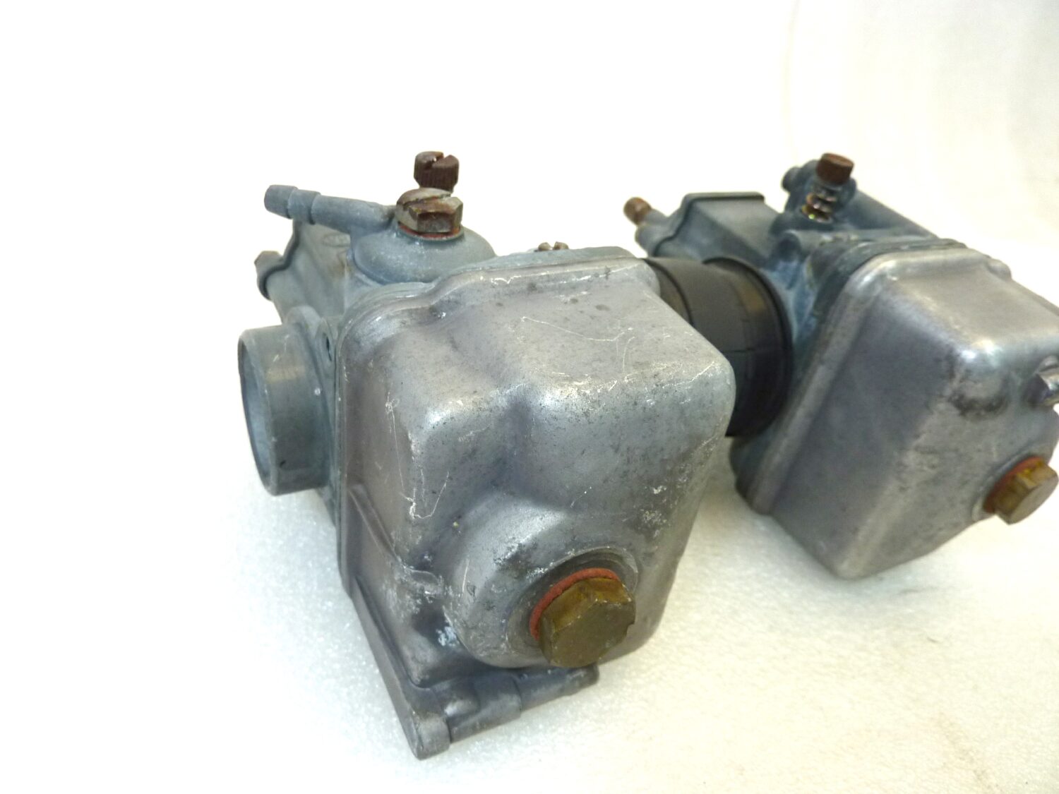 Coppia carburatori Dell'Orto VHBZ 24 FS VHBZ24FS VHBZ 24 FD VHBZ24FD OGGETTO NON TESTATO, PROPOSTO COME DA RITROVAMENTO, COME DA FOTO, NON APERTO, NON VERIFICATO, SOLO PARZIALE PULIZIA ESTERNA - immagine 7