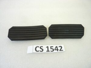 Coppia gomme paraginocchia Guzzi vari modelli con fori