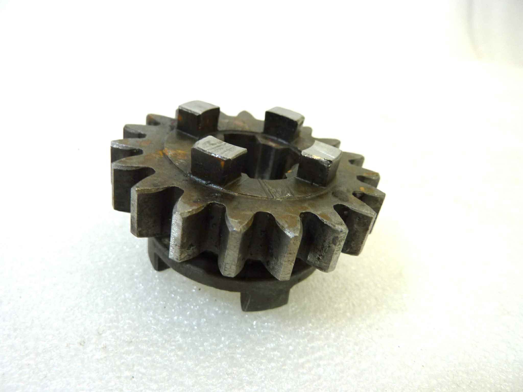 Ingranaggio scorrevole cambio Guzzi Stornello 19 denti diam est 5,2 mm - immagine 6