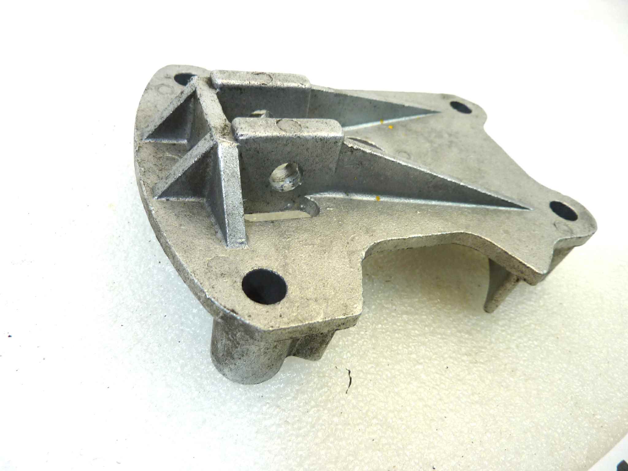 Carter staffa leva frizione Guzzi Stornello 125 160 5V cod 53090900 - immagine 2