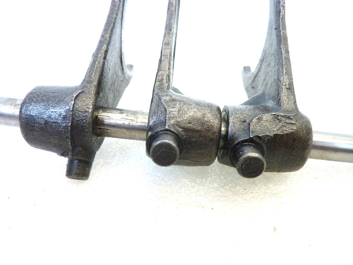 Albero e forcellini Guzzi Stornello 125 160 5V forcellino I II III IV marcia 53230500 forcellino V marcia 53231200 forchette - immagine 11