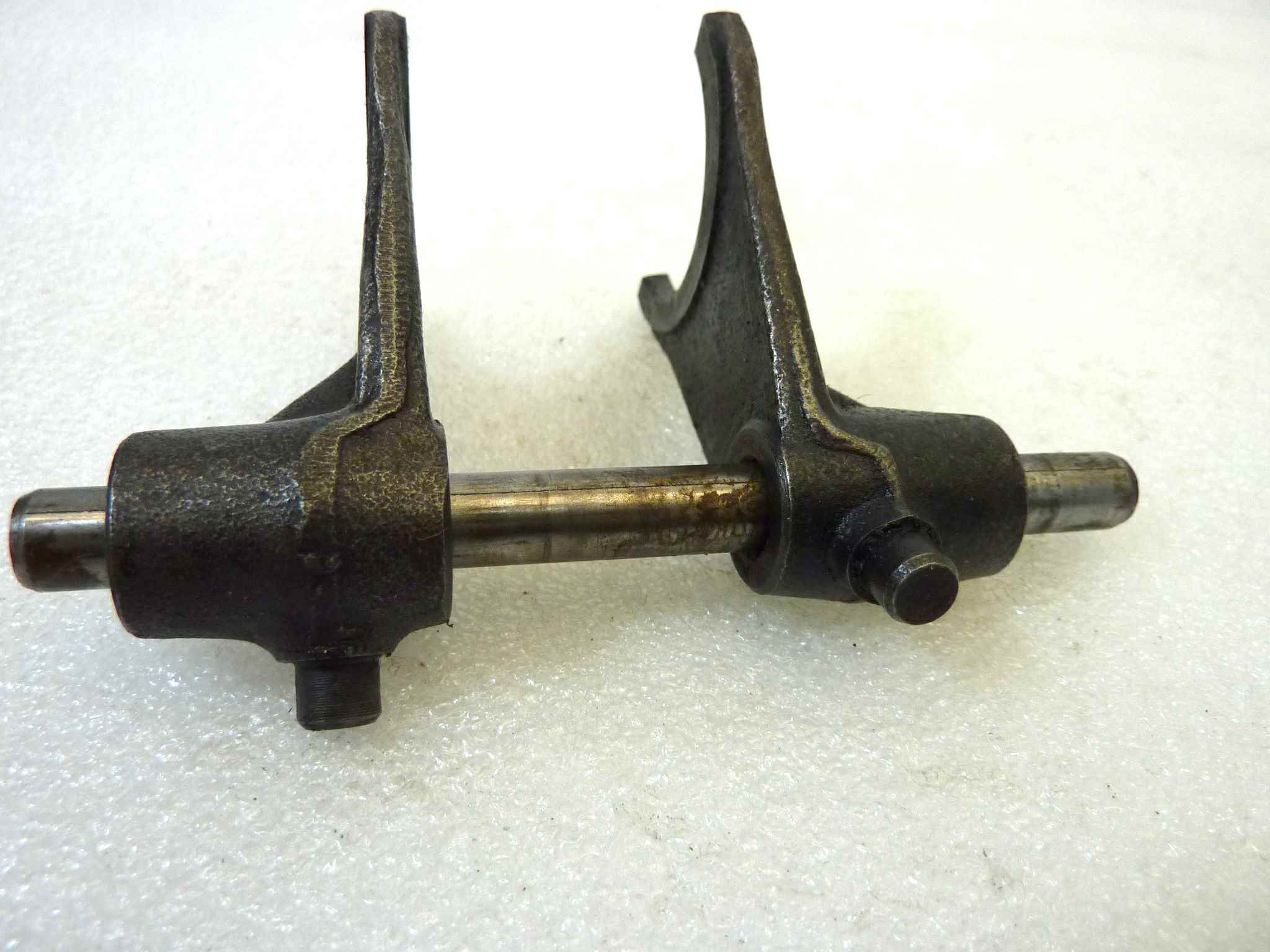 Forcellino comandi mobili Guzzi Stornello 4V cod 55230500 con albero forchette 55232400 - immagine 5