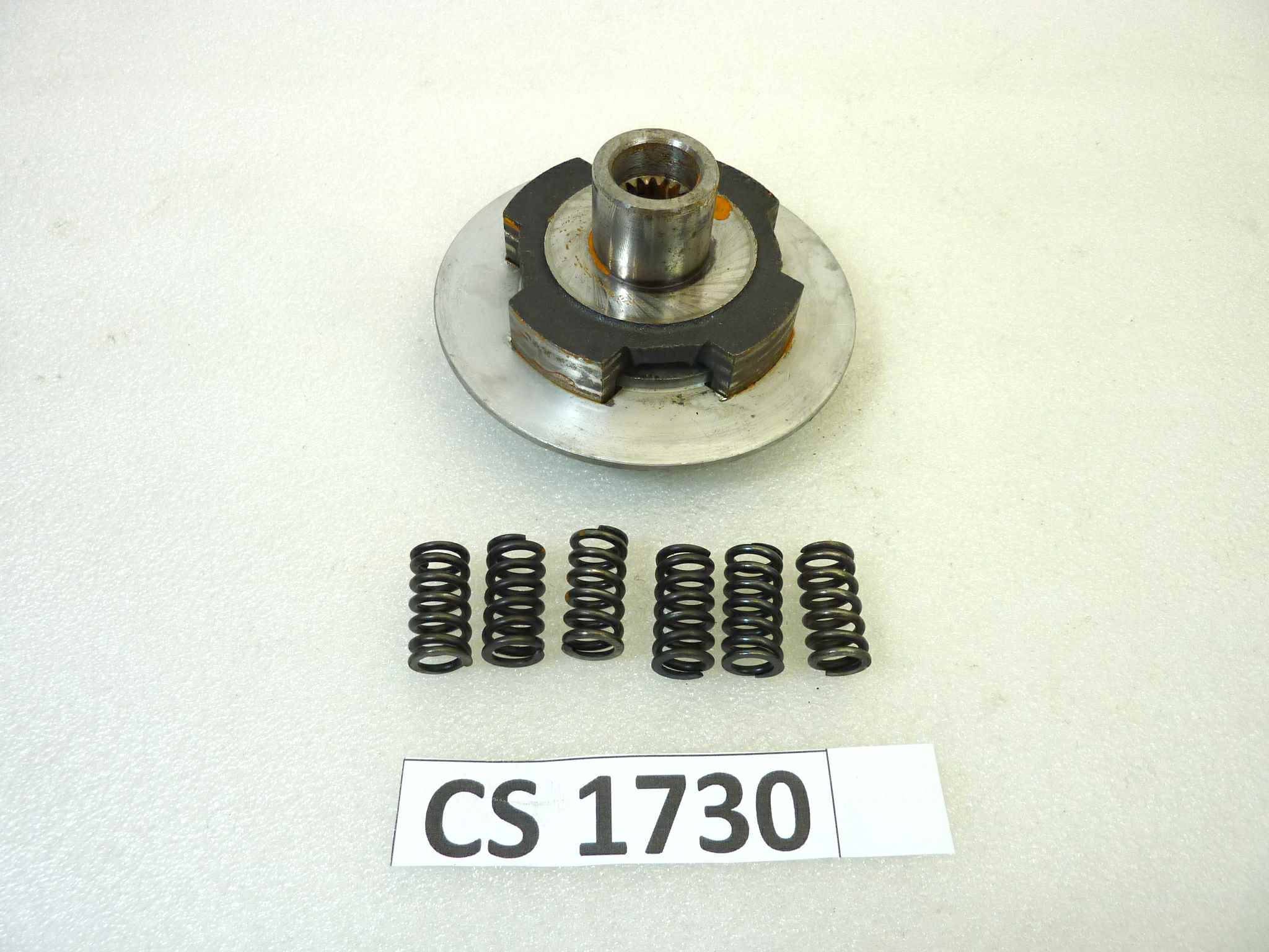 Corpo fisso frizione Guzzi Stornello cod 55081600 con molle 94321135, piatto spingidisco 54082800, anello 55080400, piatto molle