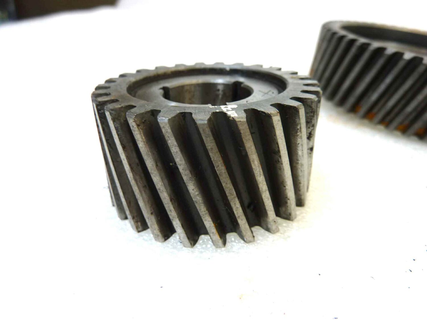 Ingranaggi frizione Guzzi Stornello pompa olio 55147700, pignone motore 55070225, trasmissione 55081100, distribuzione 55040500, piattello 55266900 - immagine 6