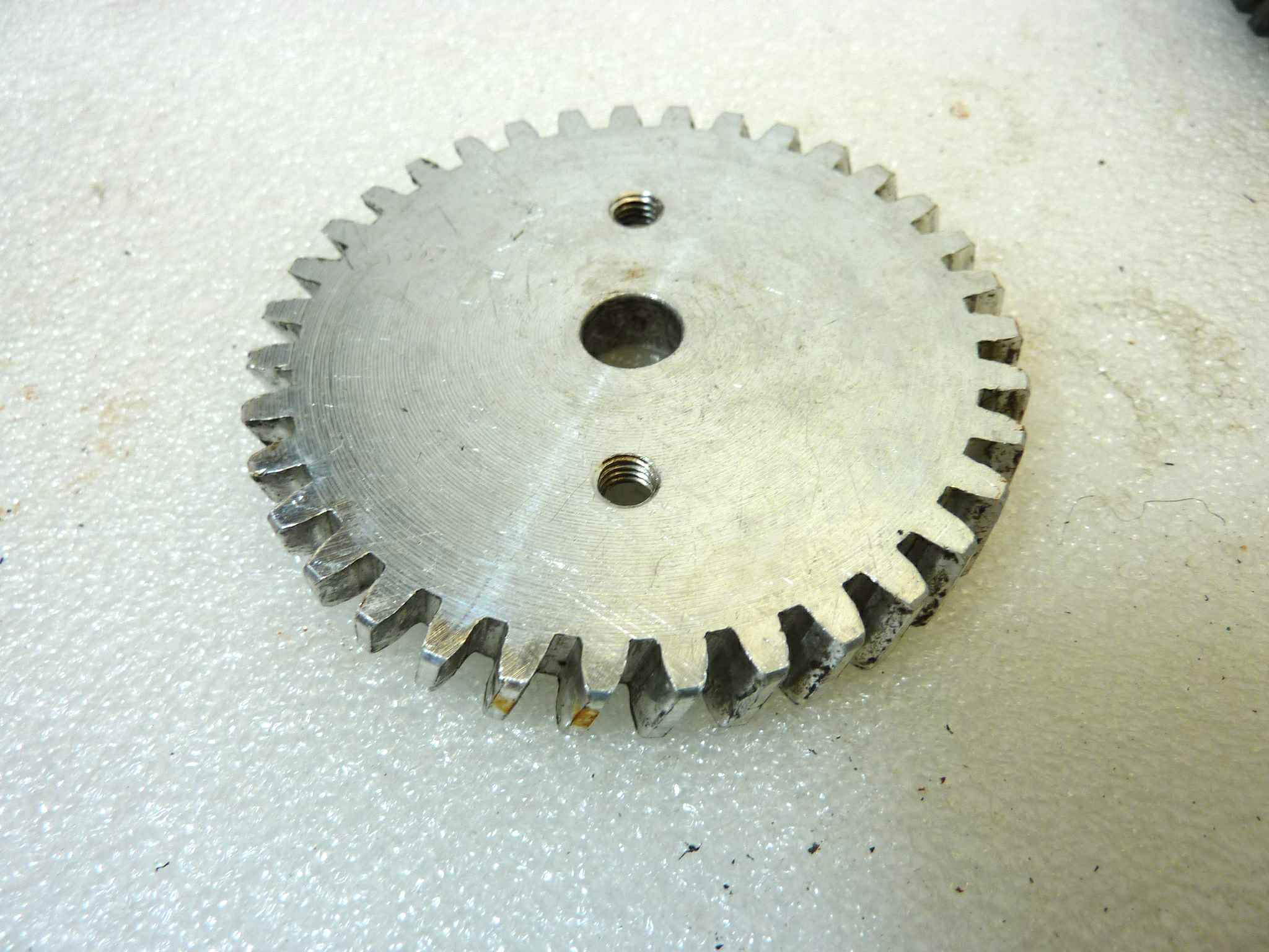 Ingranaggi frizione Guzzi Stornello pompa olio 55147700, pignone motore 55070225, trasmissione 55081100, distribuzione 55040500, piattello 55266900 - immagine 9