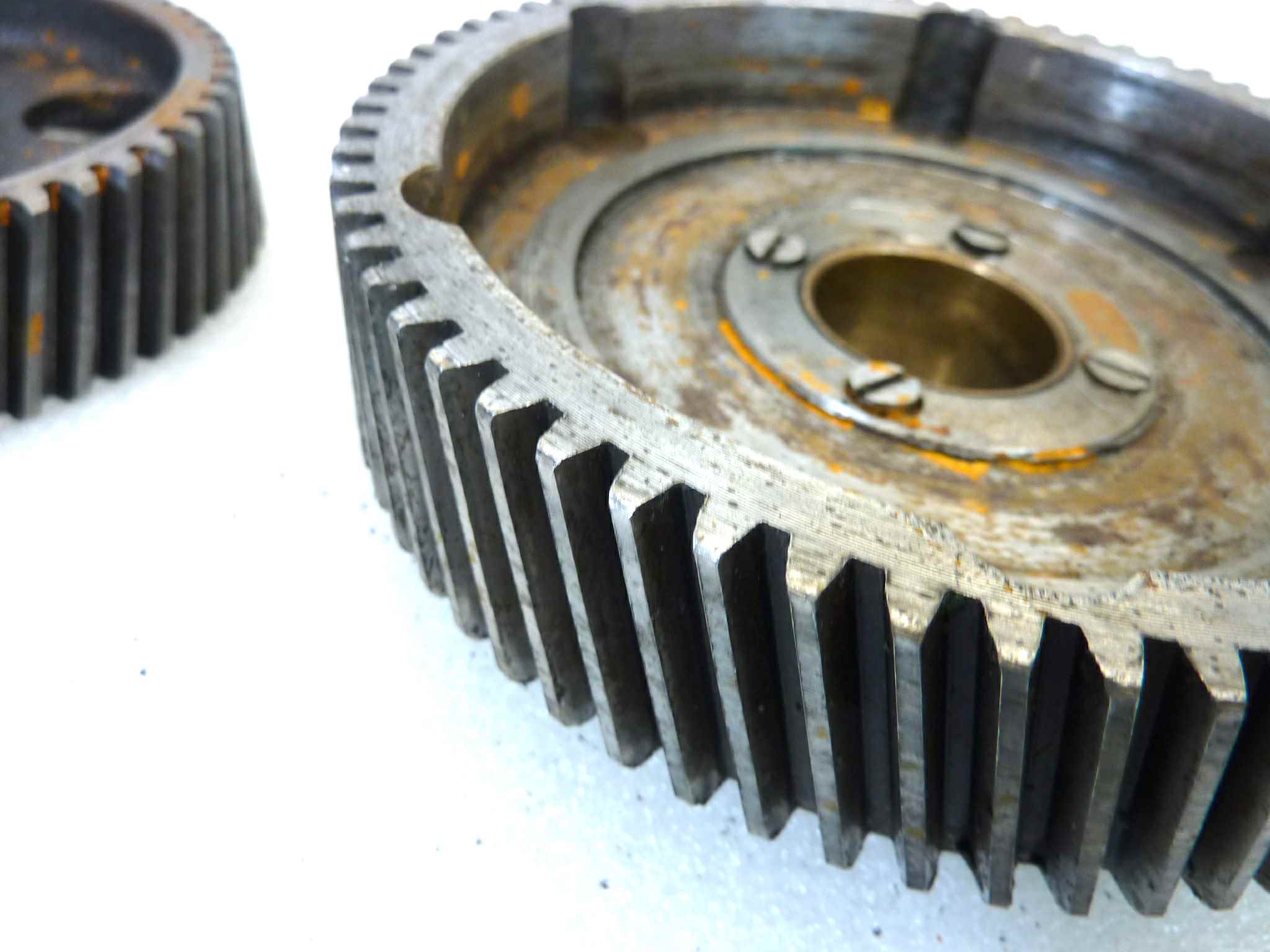 Ingranaggi frizione Guzzi Stornello pompa olio 55147700, pignone motore 55070225, trasmissione 55081100, distribuzione 55040500, piattello 55266900 - immagine 15