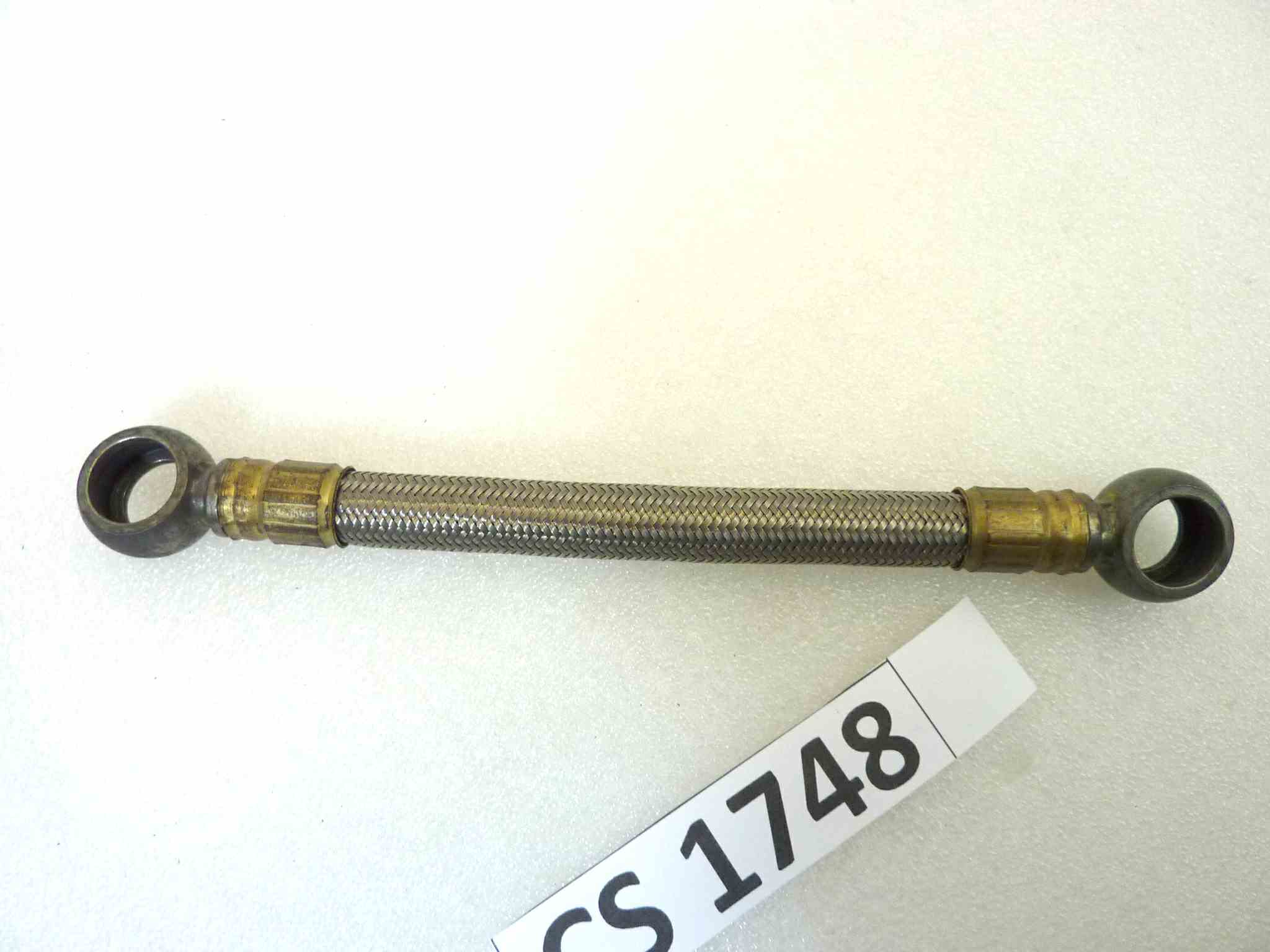 Tubo mandata olio radiatore Guzzi Sport 1100 V10 Centauro iniezione cod 01161602 NUOVO Fondo di magazzino Leggi descrizione Moto Guzzi 1000 Daytona RS (1000 ccm, 1997 - 2000)
Moto Guzzi 1000 V10 Centauro (992 ccm, 1996 - 2000)
Moto Guzzi 1000 V10 Centauro GT (992 ccm, 1998 - 2001)
Moto Guzzi 1000 V10 Centauro Sport (1000 ccm, 1998 - 2001)
Moto Guzzi 1100 Sport Corsa (1064 ccm, 1998 - 1999)
Moto Guzzi 1100 Sport I.E. (1064 ccm, 1997 - 2000) - immagine 2