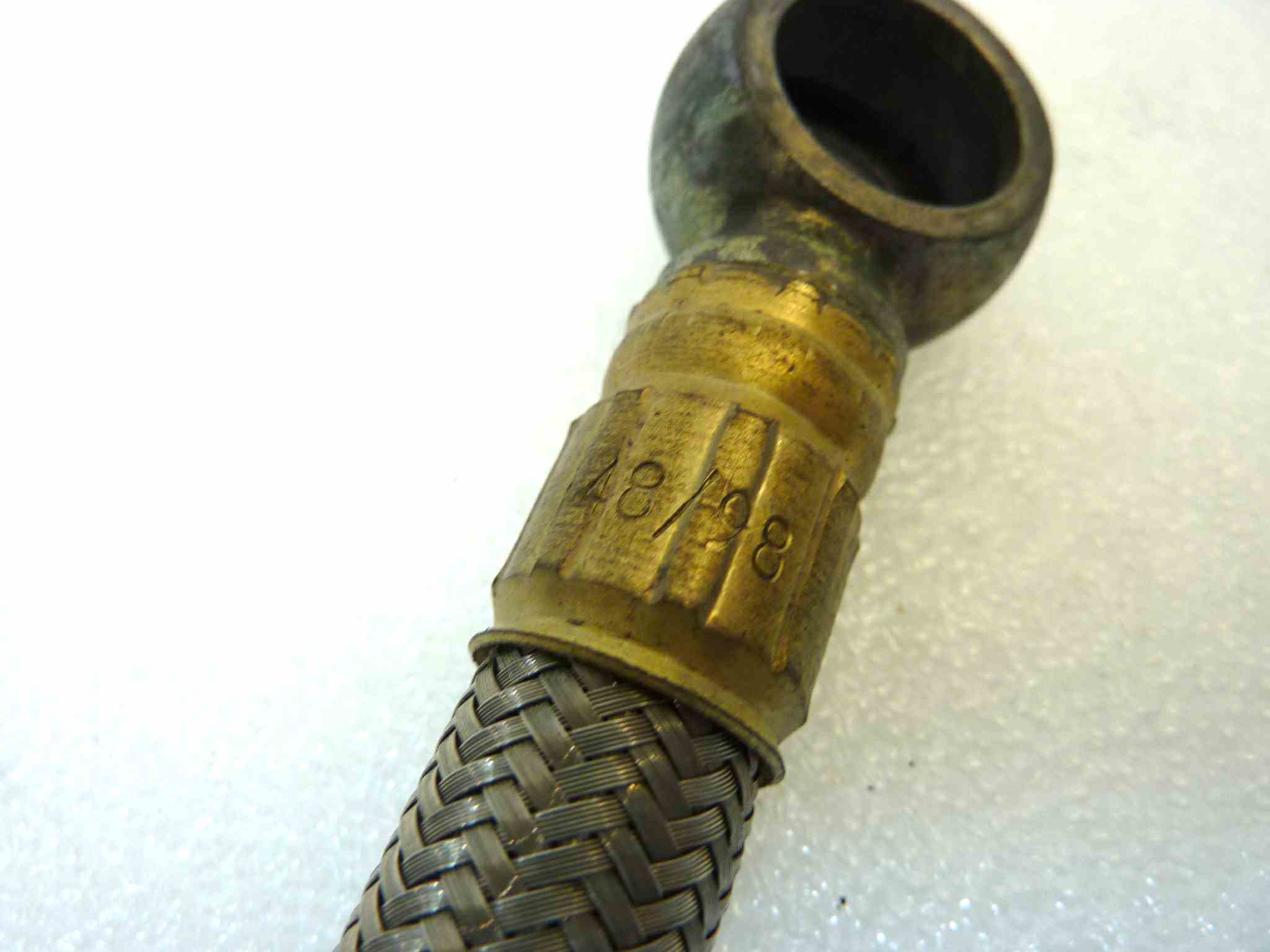 Tubo mandata olio radiatore Guzzi Sport 1100 V10 Centauro iniezione cod 01161602 NUOVO Fondo di magazzino Leggi descrizione Moto Guzzi 1000 Daytona RS (1000 ccm, 1997 - 2000)
Moto Guzzi 1000 V10 Centauro (992 ccm, 1996 - 2000)
Moto Guzzi 1000 V10 Centauro GT (992 ccm, 1998 - 2001)
Moto Guzzi 1000 V10 Centauro Sport (1000 ccm, 1998 - 2001)
Moto Guzzi 1100 Sport Corsa (1064 ccm, 1998 - 1999)
Moto Guzzi 1100 Sport I.E. (1064 ccm, 1997 - 2000) - immagine 7