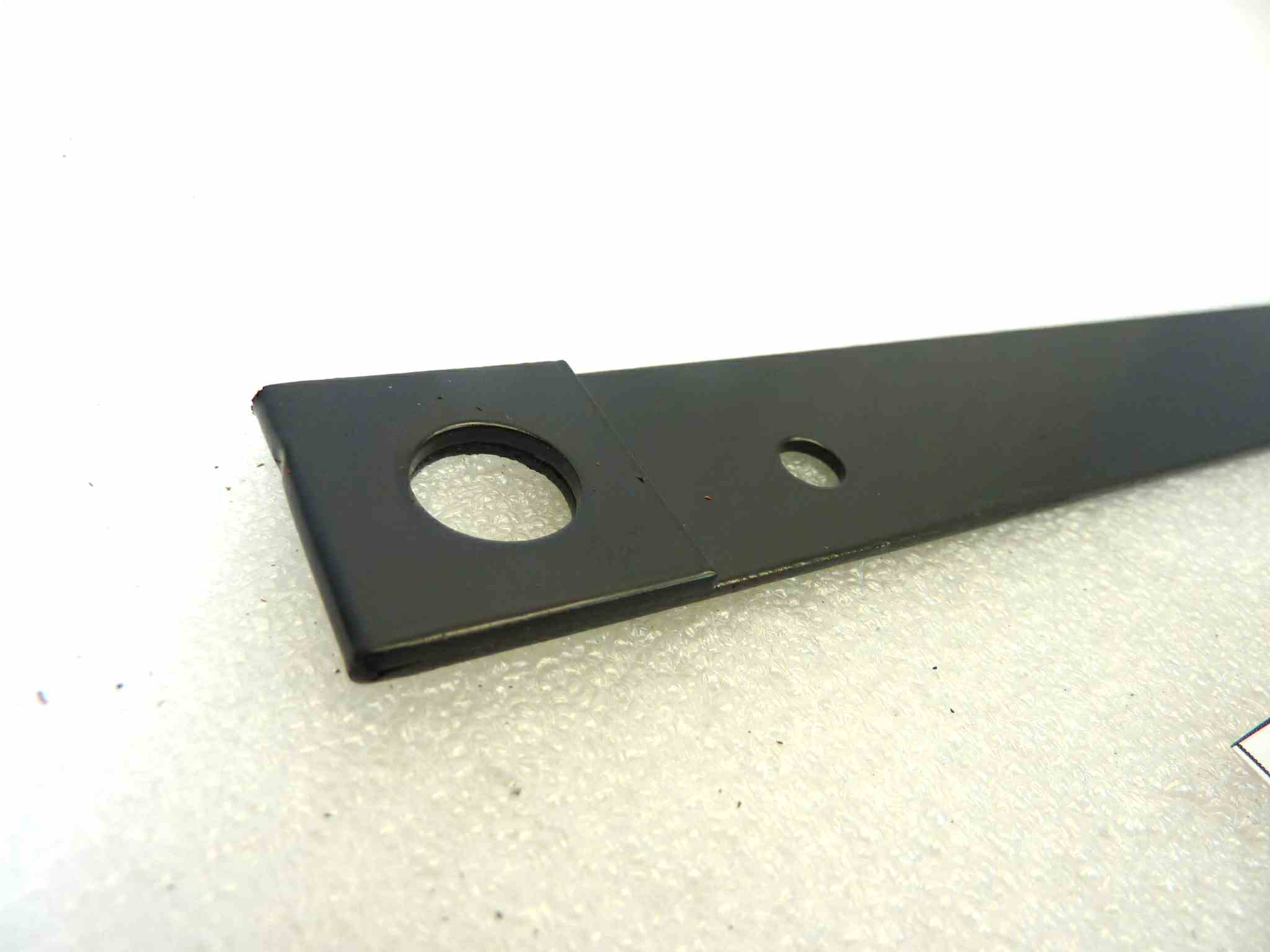 Piastra staffa rele' Guzzi V10 cod 02746300 NUOVO Fondo di magazzino Leggi descrizione - immagine 2