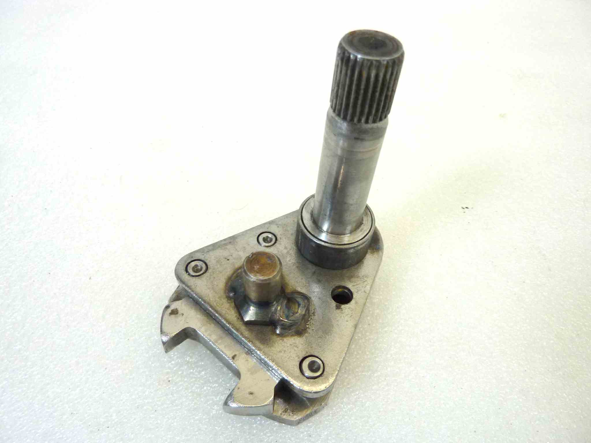 Preselettore cambio Guzzi Serie grossa cod 28236260 VEDI FOTO PERNO MOLLA PER COMPATIBILITA' NUOVO Fondo di magazzino Leggi descrizione - immagine 2