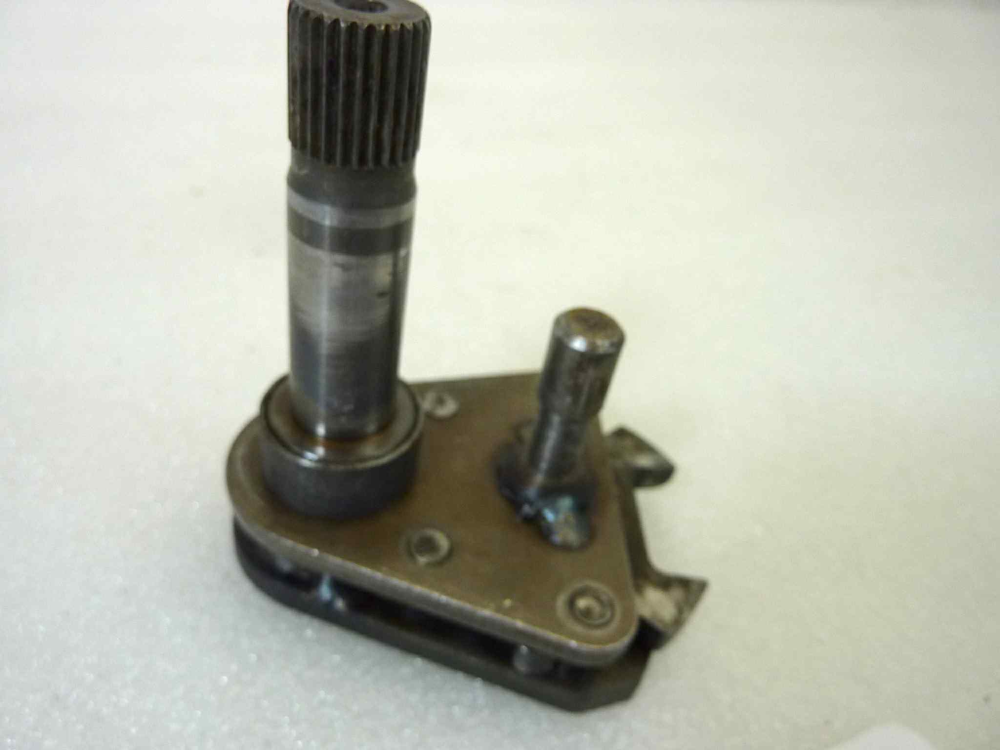 Preselettore cambio Guzzi V35 V50 20999520 VEDI FOTO PERNO MOLLA PER COMPATIBILITA' - immagine 2