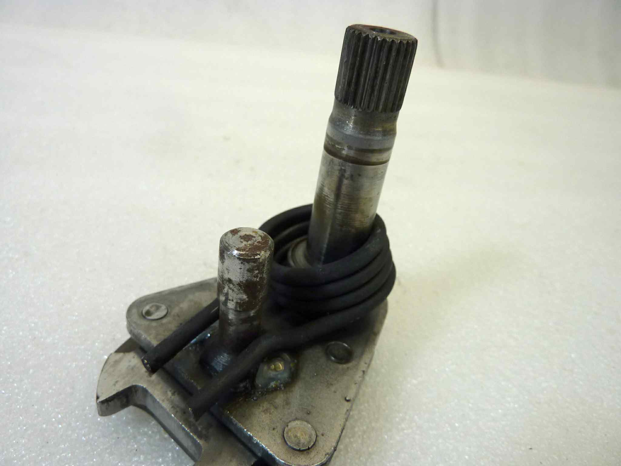 Preselettore cambio Guzzi V35 V50 20999520 VEDI FOTO PERNO MOLLA PER COMPATIBILITA' - immagine 2