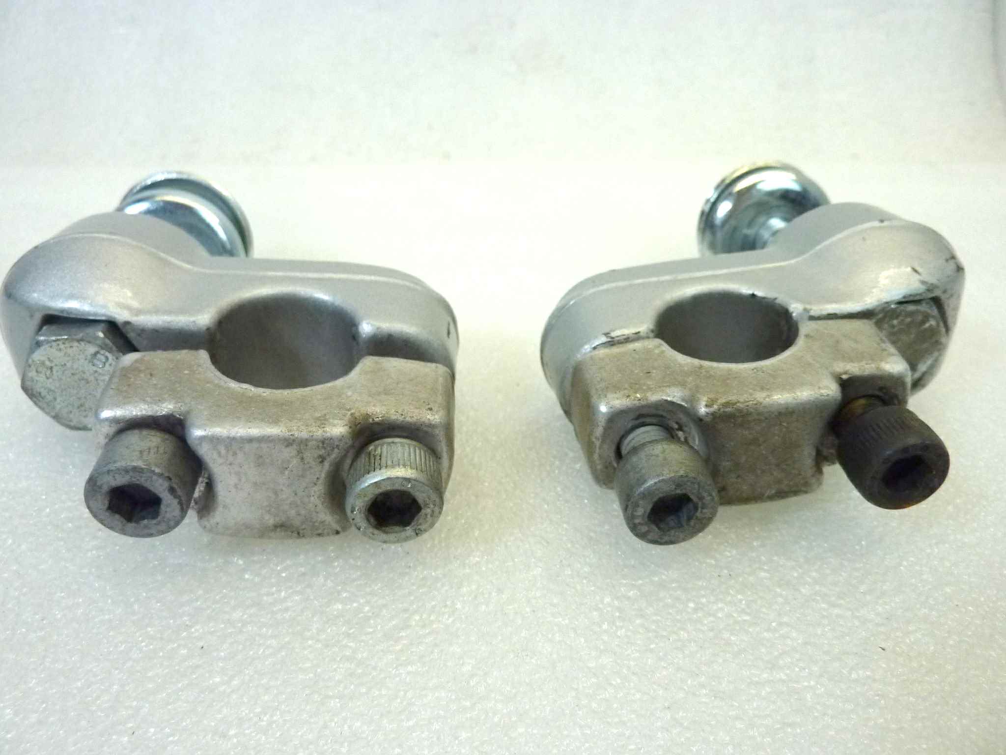 Riser manubrio Guzzi Quota 1000 1100 supporti manubrio - immagine 11