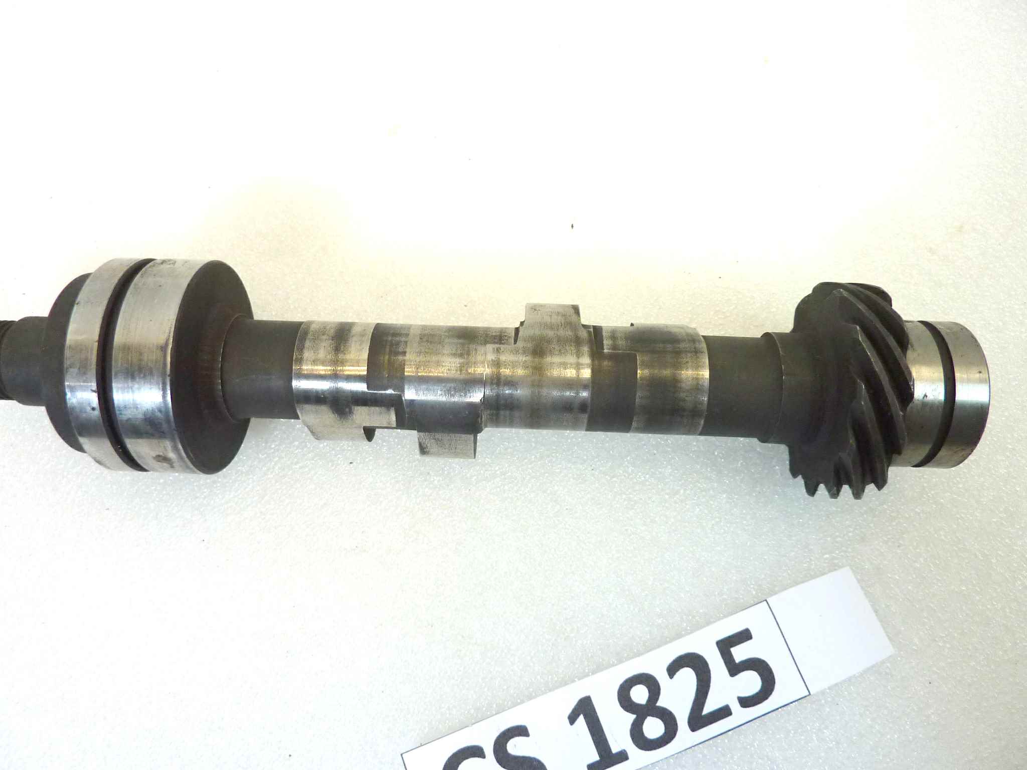 Albero a camme Guzzi lunghezza 218 mm diametro ingranaggio 56,7 mm altezza camma 29,9 mm - immagine 2
