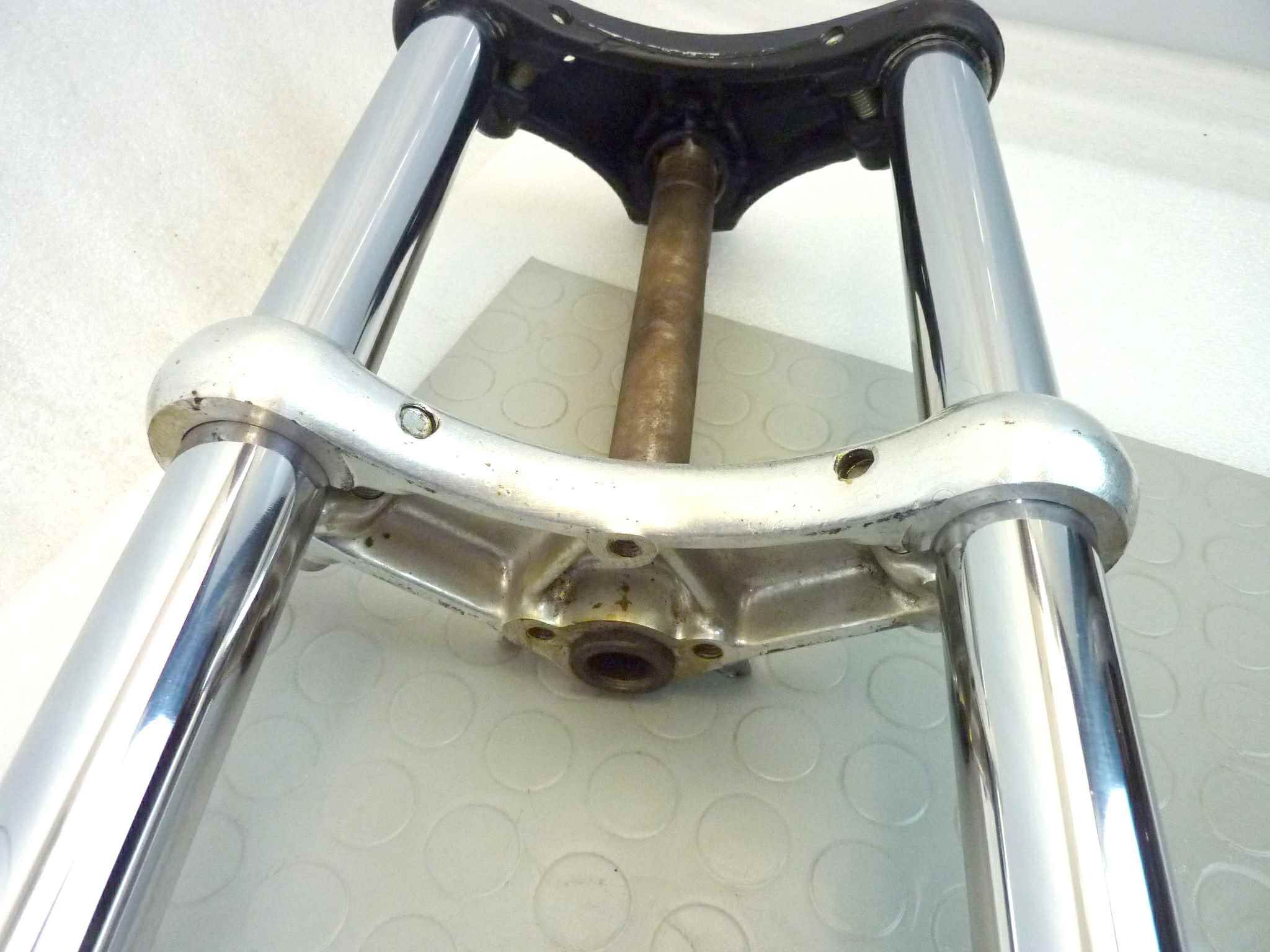 Forcella anteriore Moto Guzzi V50 Monza - immagine 4