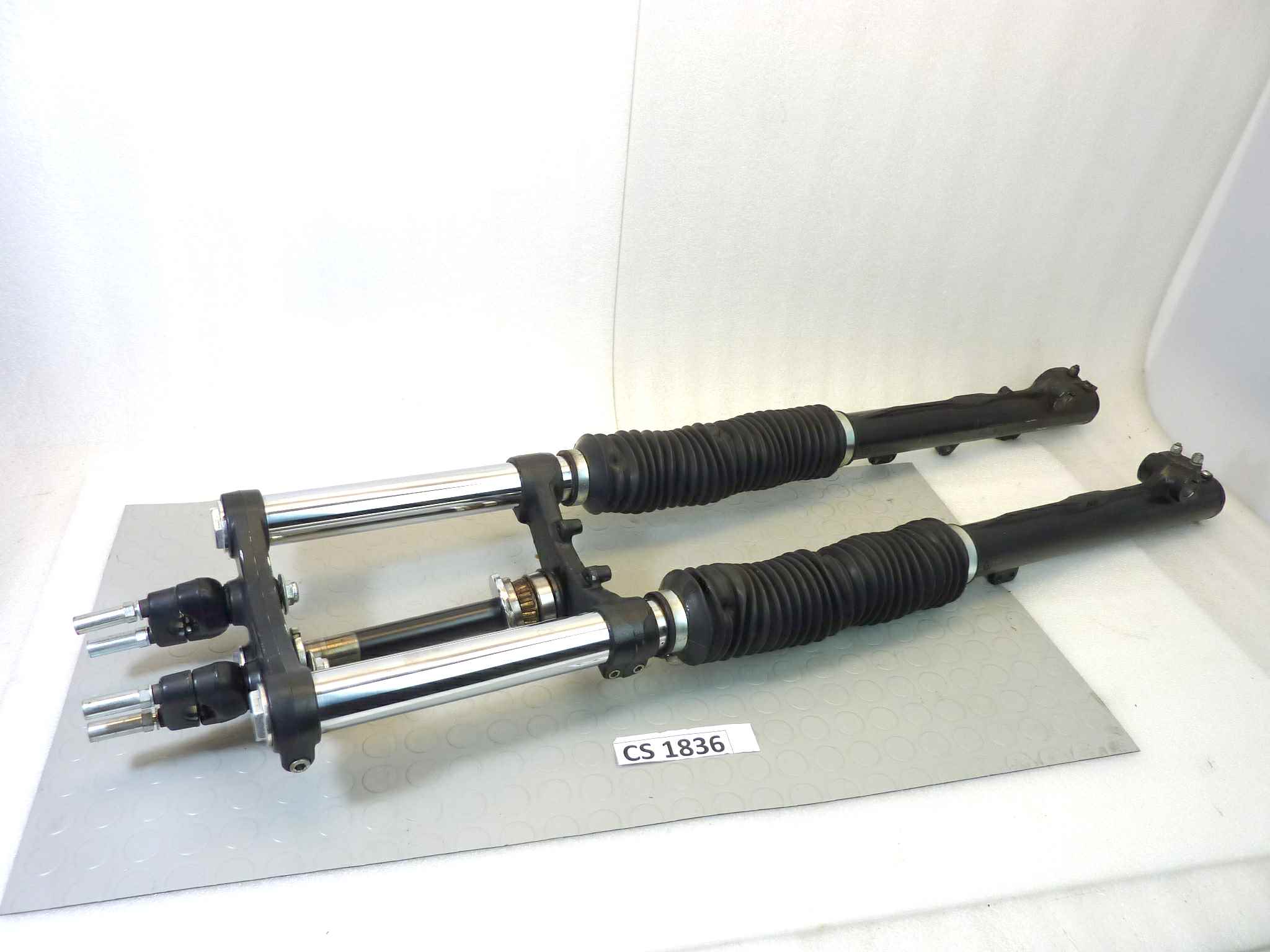 Forcella anteriore Moto Guzzi NTX 750 PA con riser manubrio supporti