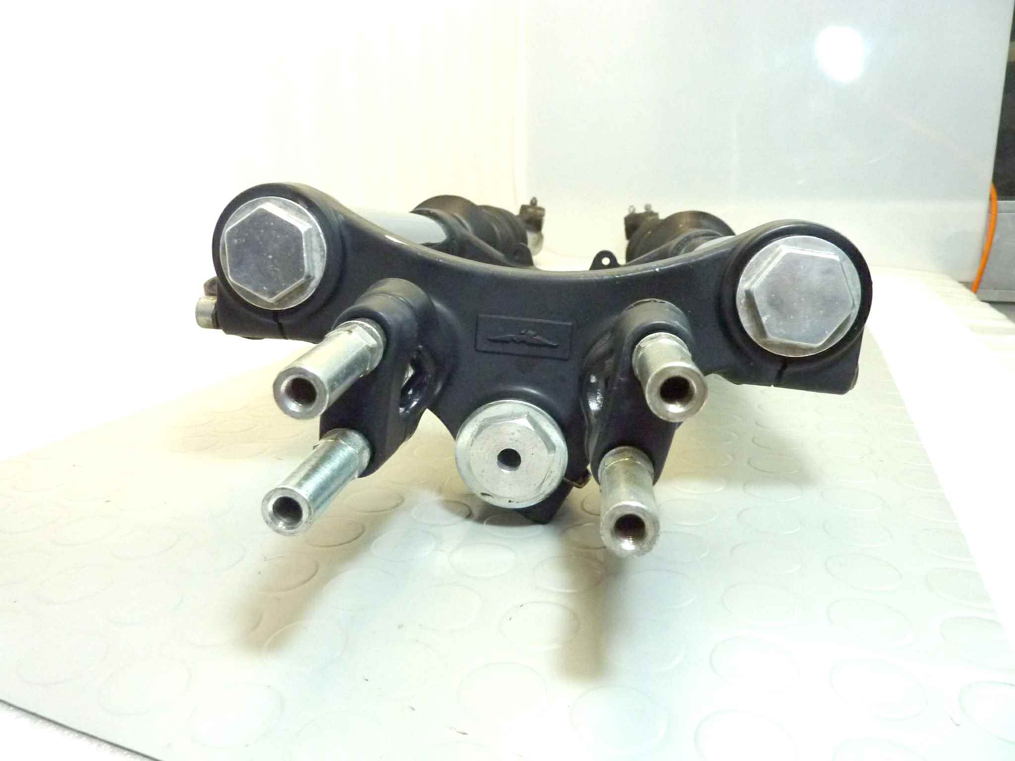 Forcella anteriore Moto Guzzi NTX 750 PA con riser manubrio supporti - immagine 3