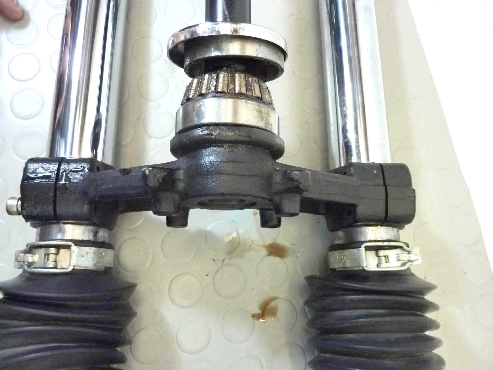 Forcella anteriore Moto Guzzi NTX 750 PA con riser manubrio supporti - immagine 18