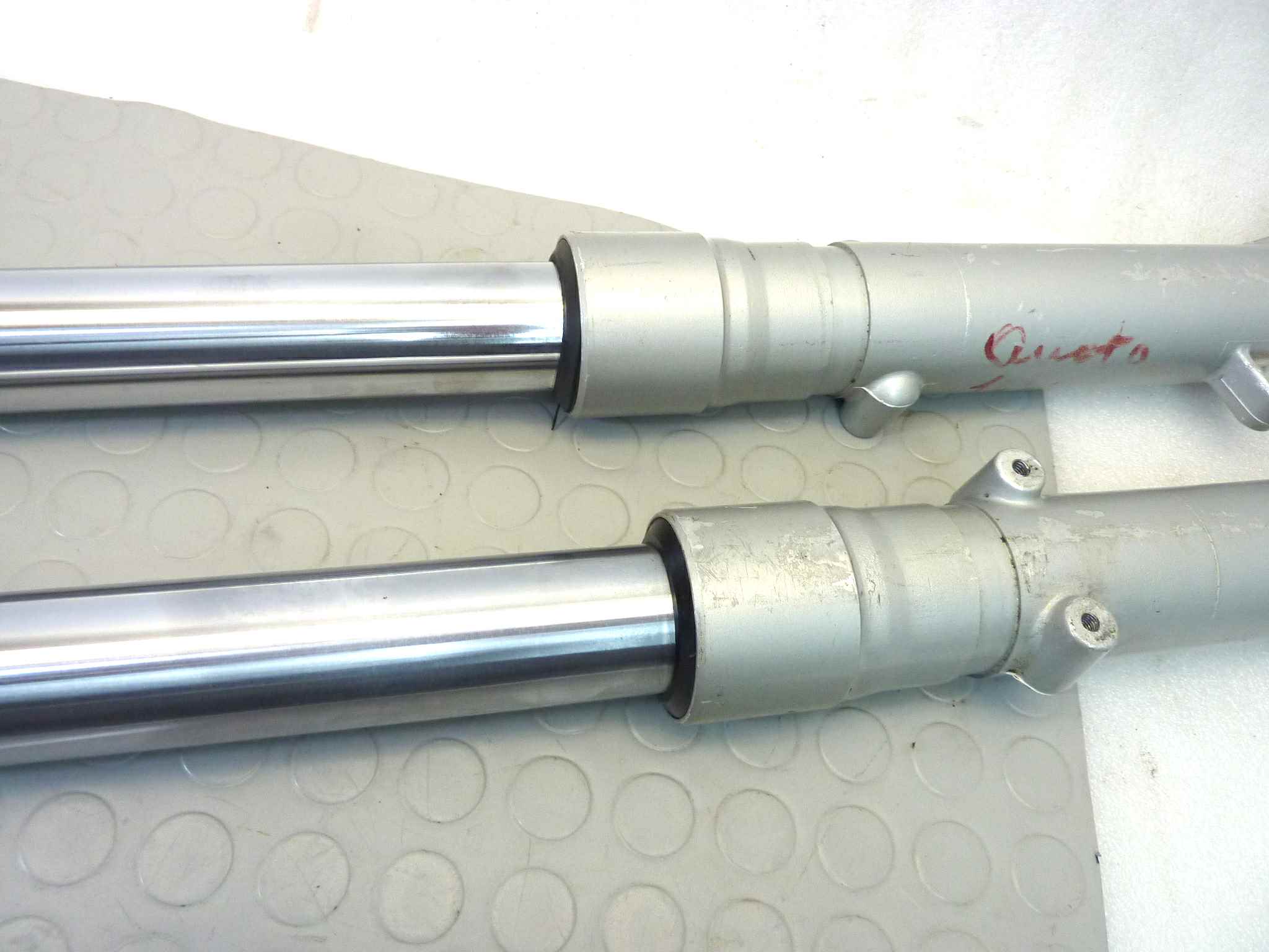 Steli forcella anteriore Guzzi Quota 1000 diam 42 mm - immagine 4