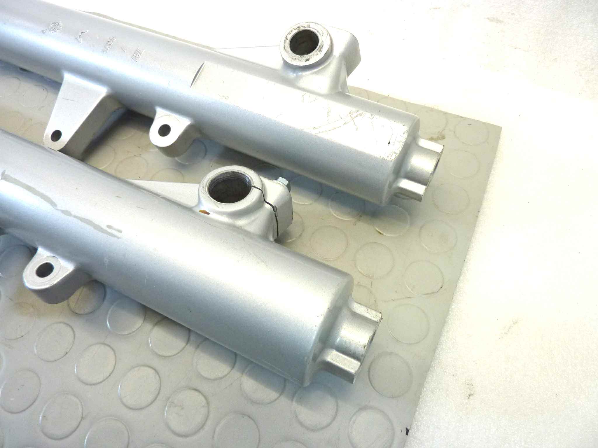 Steli forcella anteriore Guzzi Quota 1100 diam 45 mm - immagine 10