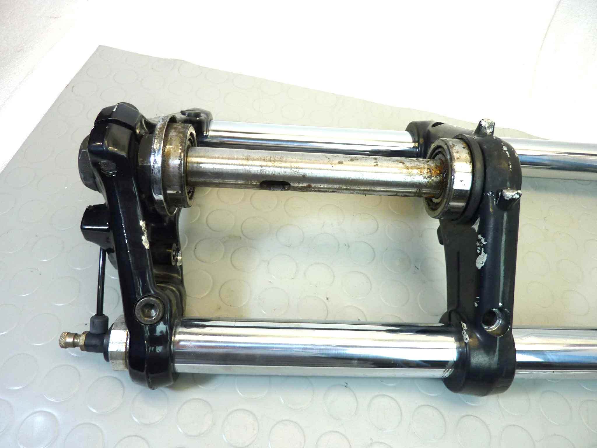 Forcella anteriore Moto Guzzi V35 III Nevada 750 Club - immagine 2