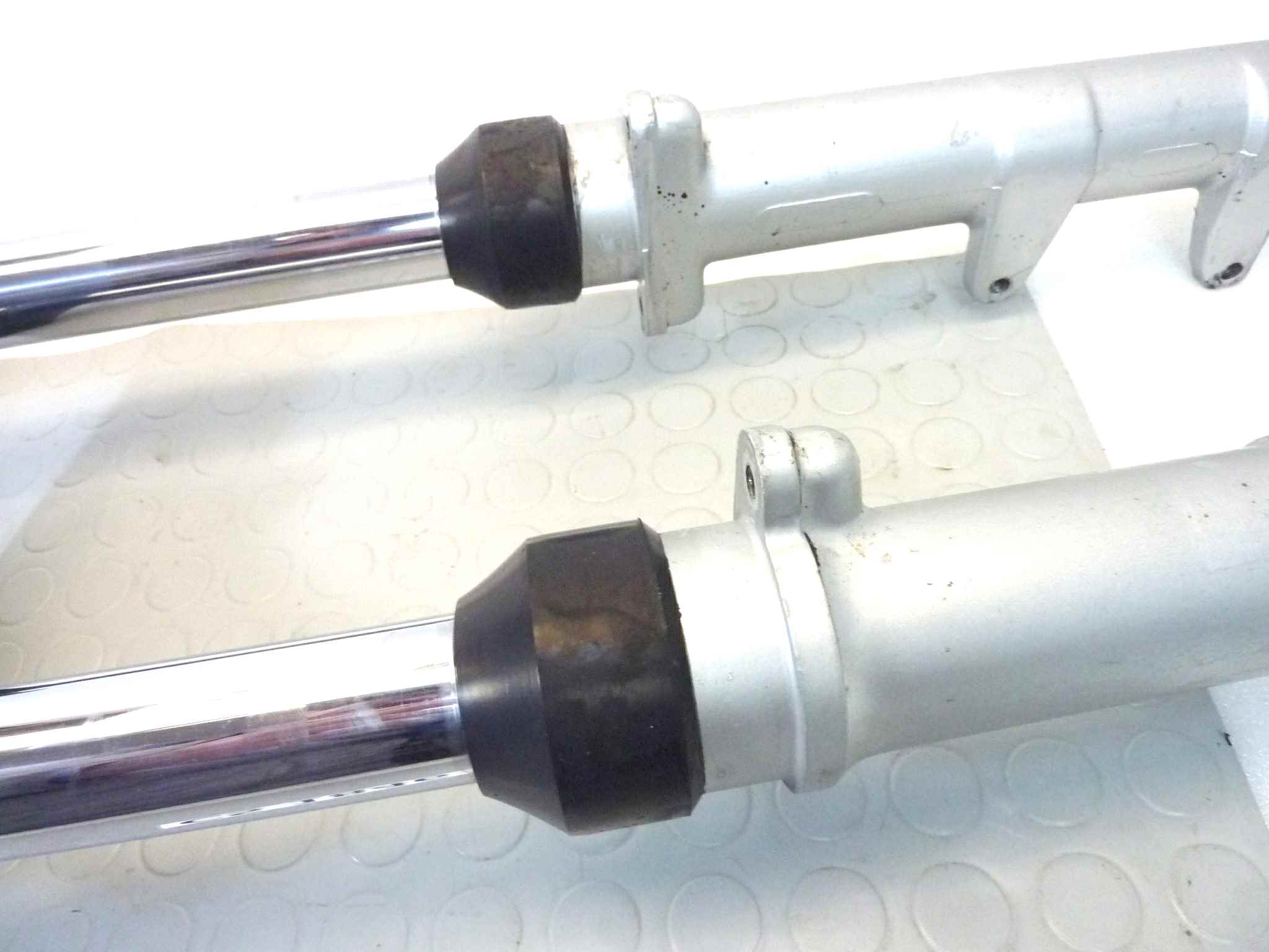 Forcella anteriore Moto Guzzi V35 III Nevada 750 Club - immagine 16