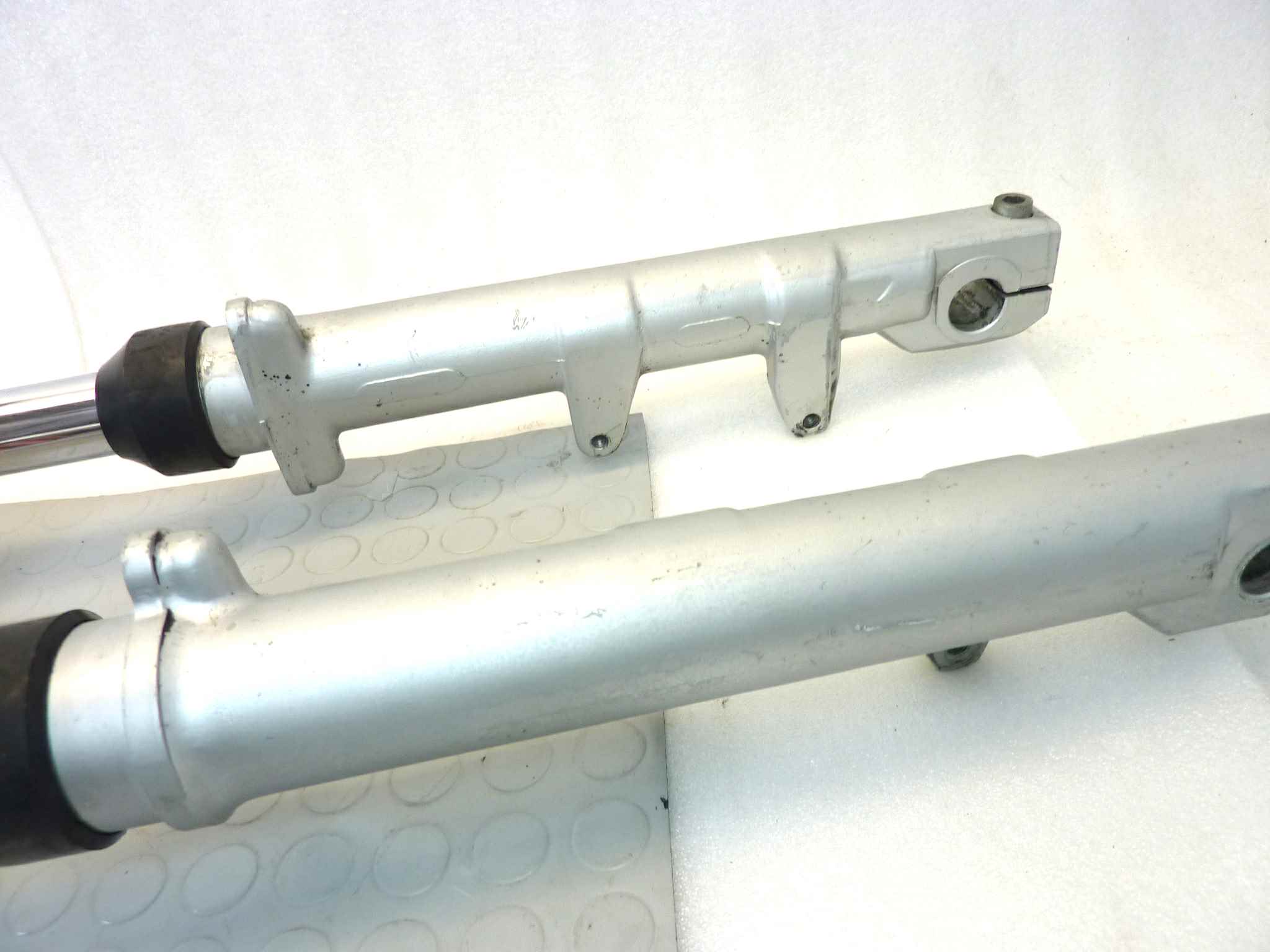 Forcella anteriore Moto Guzzi V35 III Nevada 750 Club - immagine 17