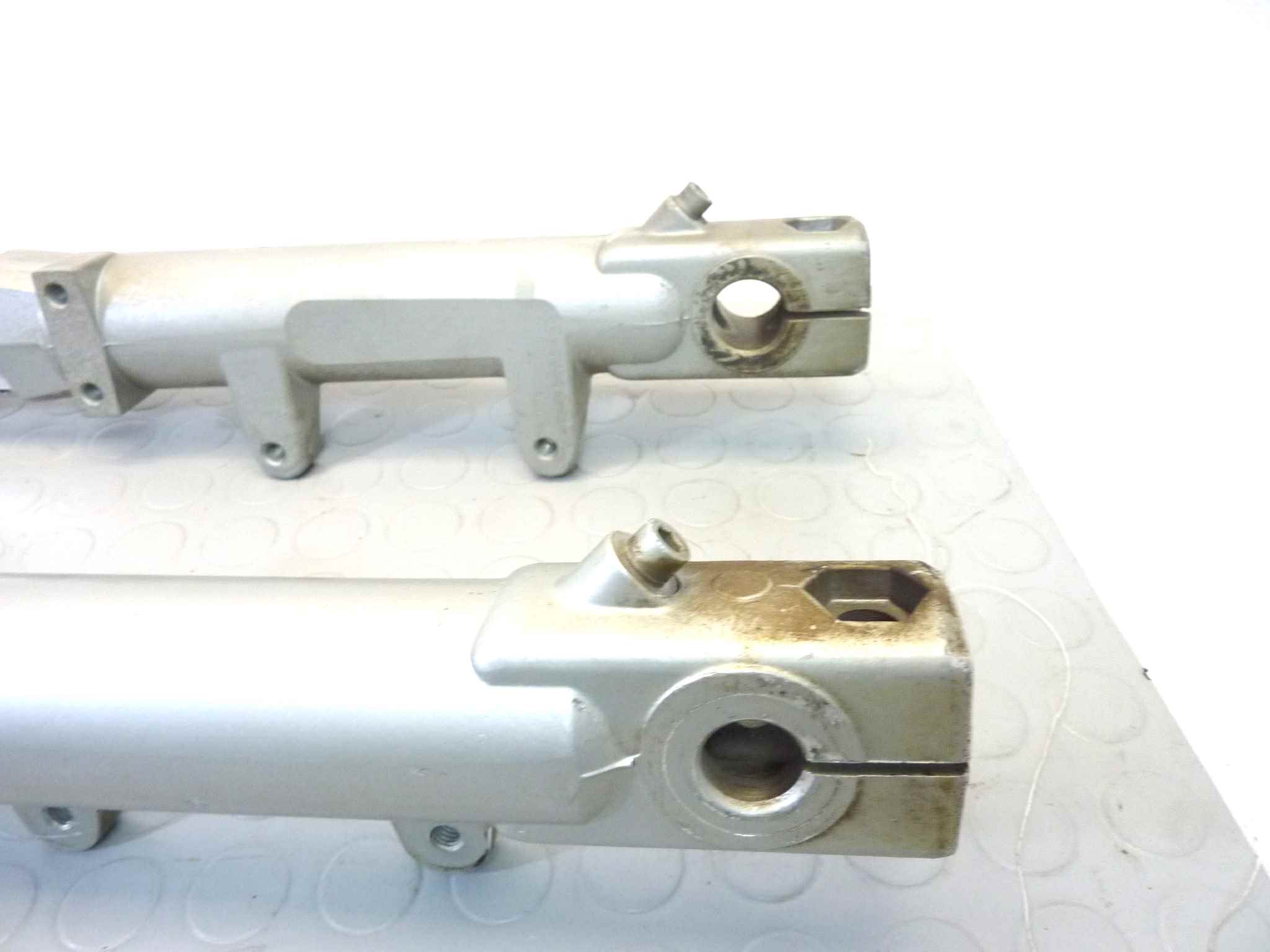 Forcella anteriore Moto Guzzi V35 II serie - immagine 9