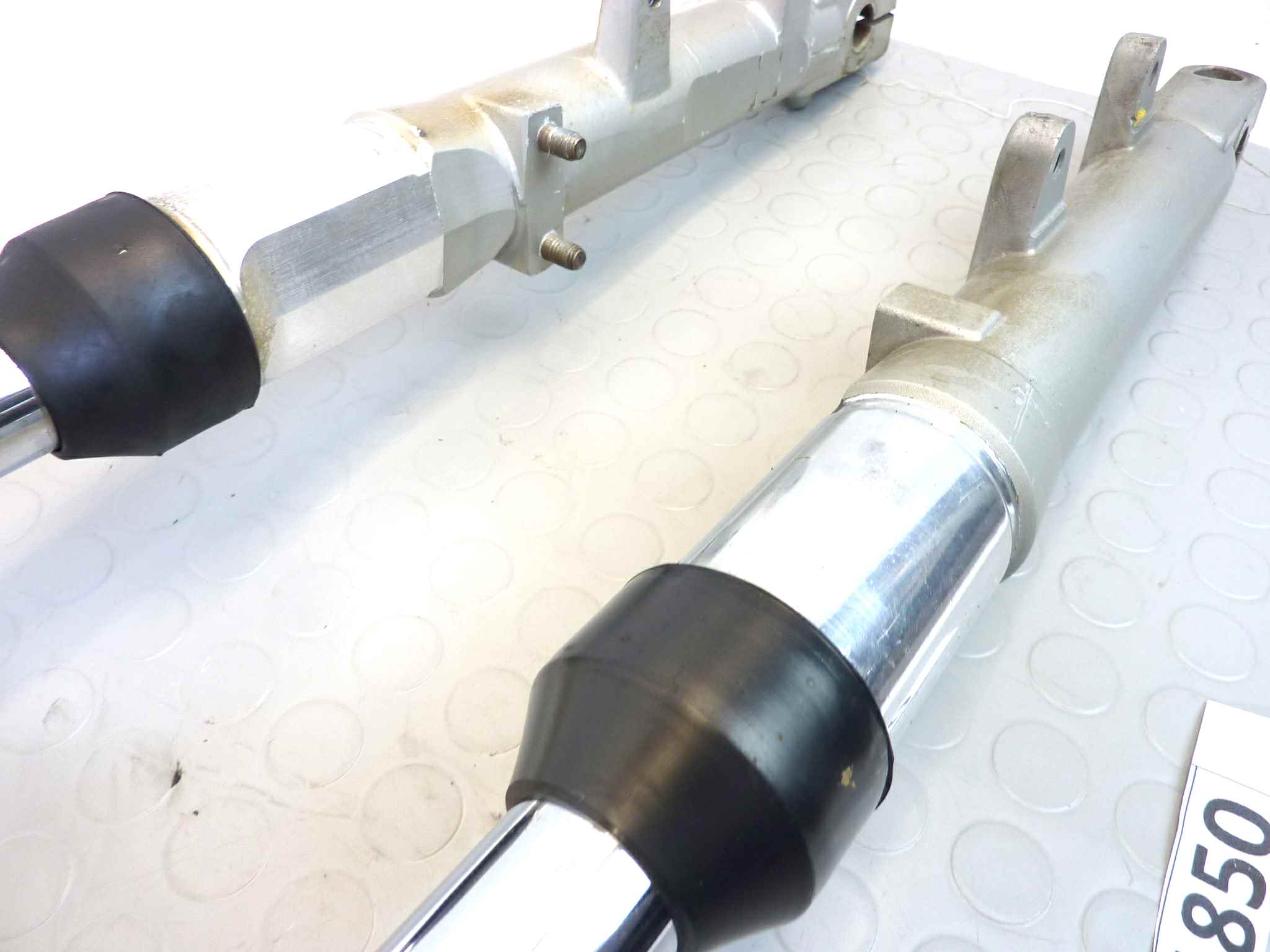 Forcella anteriore Moto Guzzi V35 II serie - immagine 14