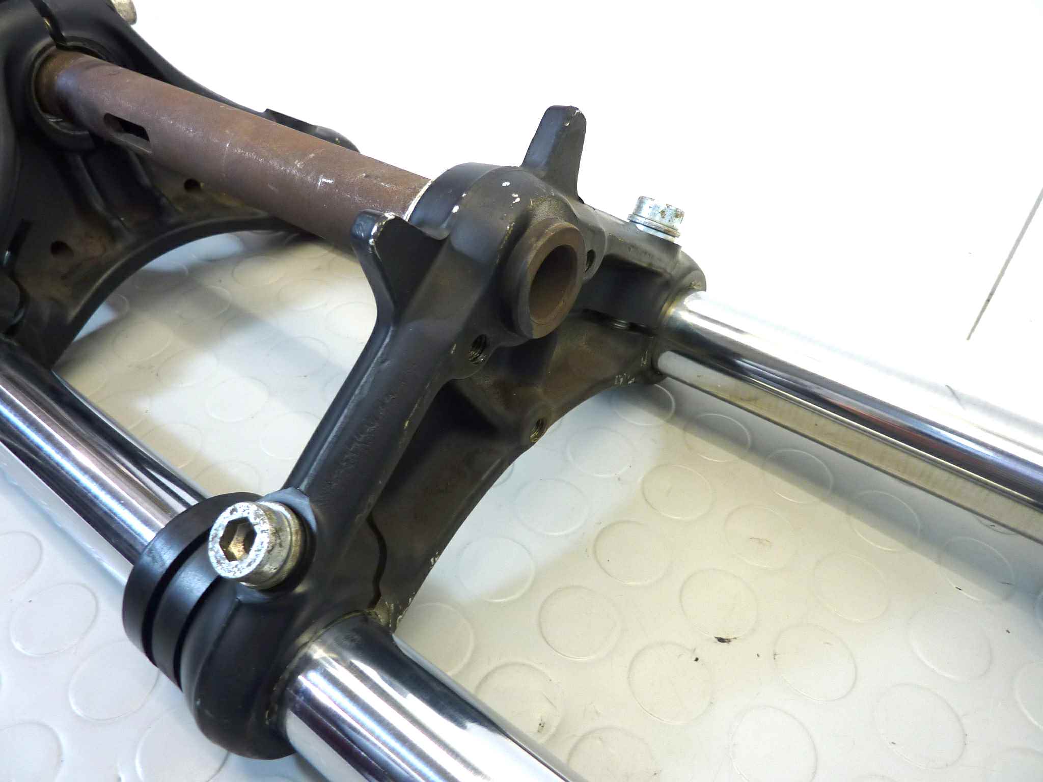 Forcella anteriore Moto Guzzi V35 II serie - immagine 9
