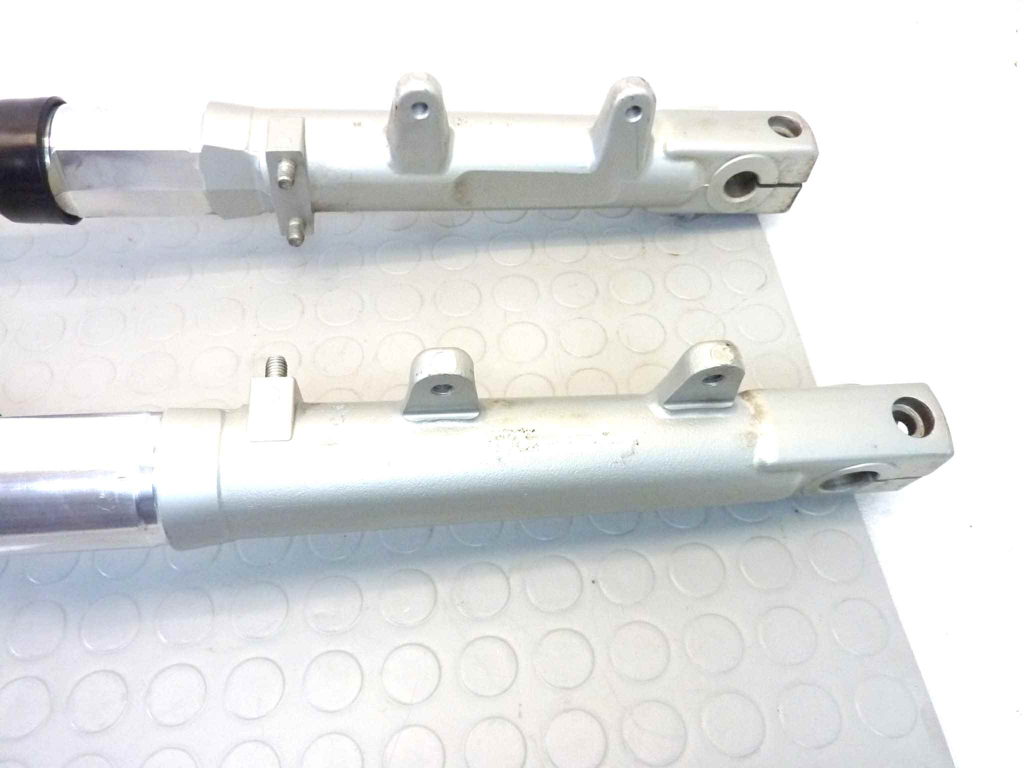 Forcella anteriore Moto Guzzi V35 II serie - immagine 13