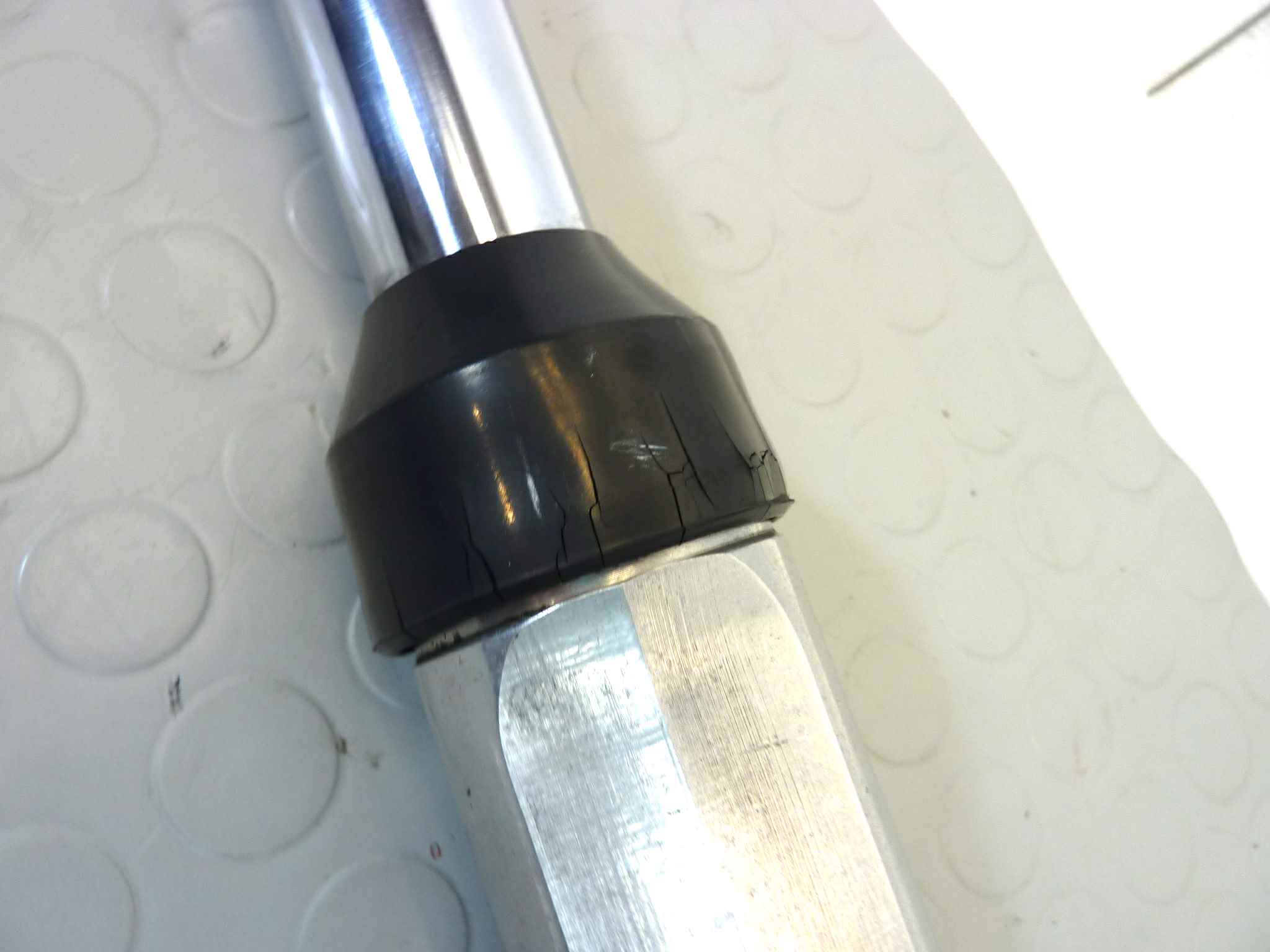 Stelo forcella anteriore Moto Guzzi V35 II serie - immagine 10