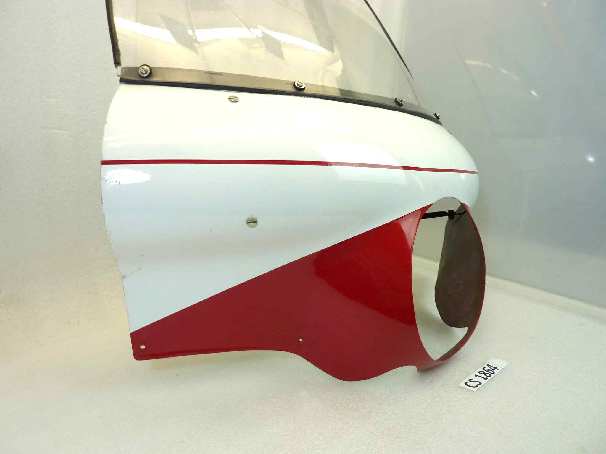 Cupolino plexiglass Guzzi V7 700 V7 Special con staffe NUOVO Fondo di magazzino Leggi descrizione - immagine 2