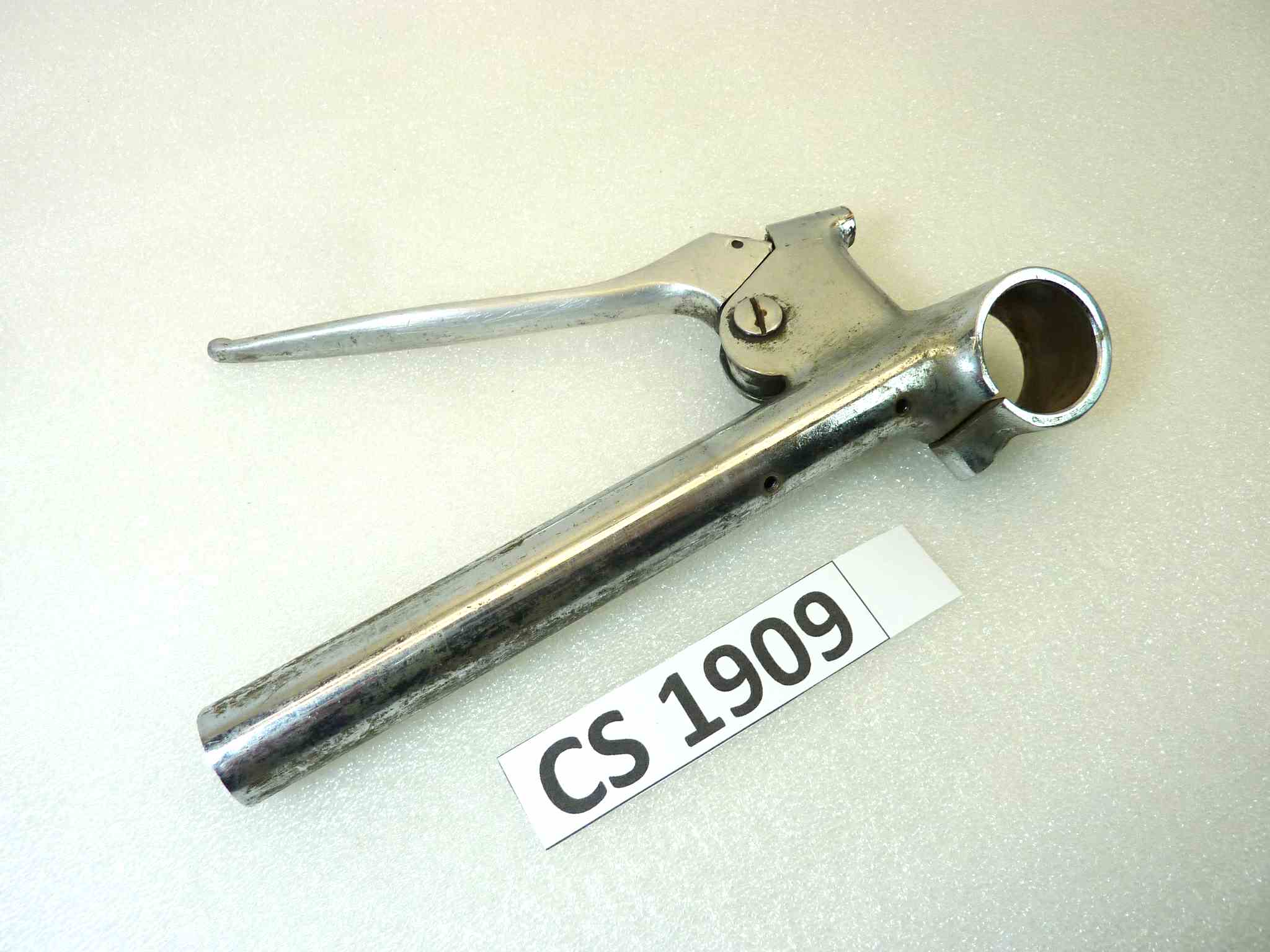 Semimanubrio sinistro moto epoca diametro stelo a riposo 29 mm, diametro semimanubrio 22 mm - immagine 2