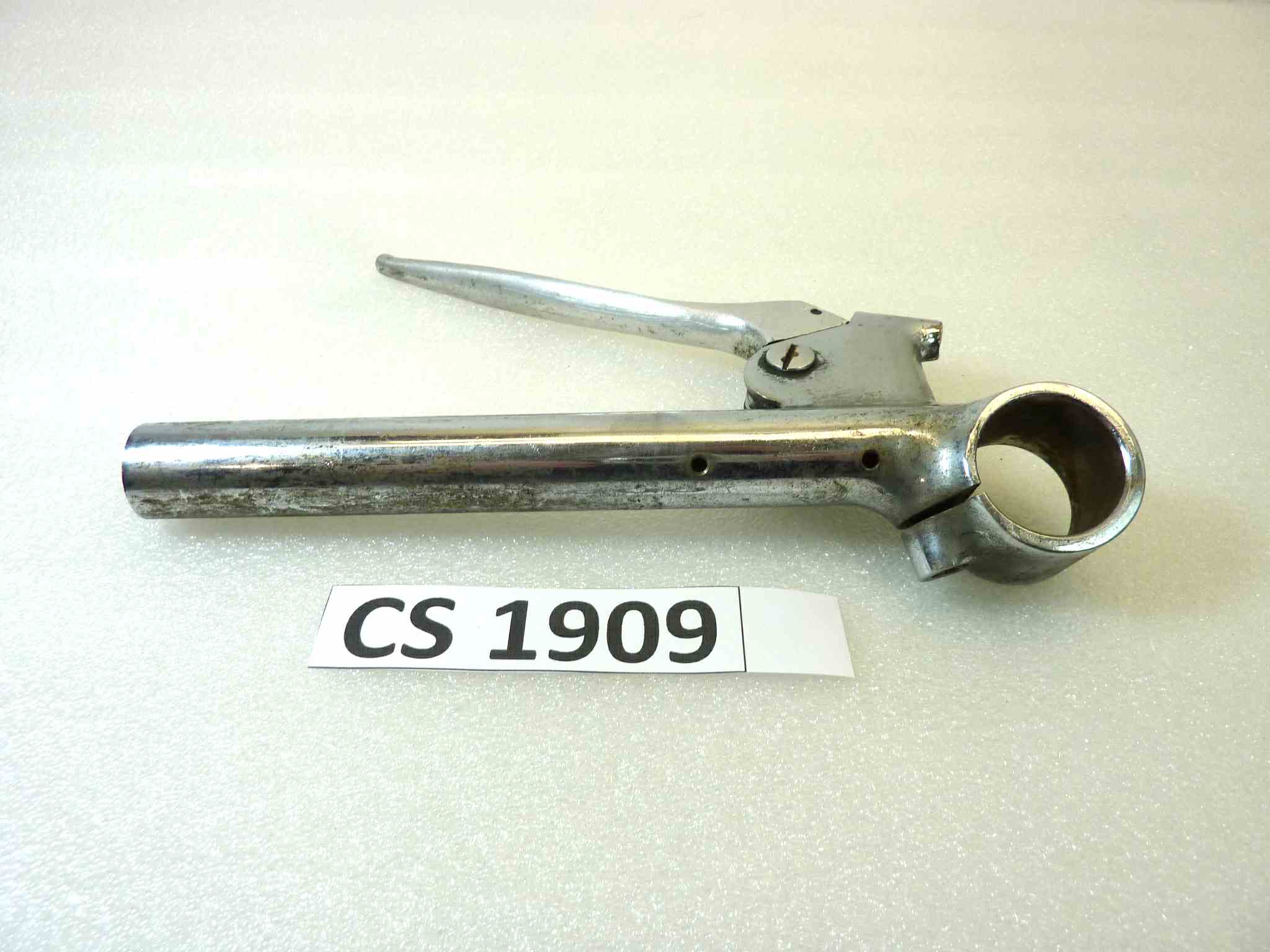 Semimanubrio sinistro moto epoca diametro stelo a riposo 29 mm, diametro semimanubrio 22 mm - immagine 3