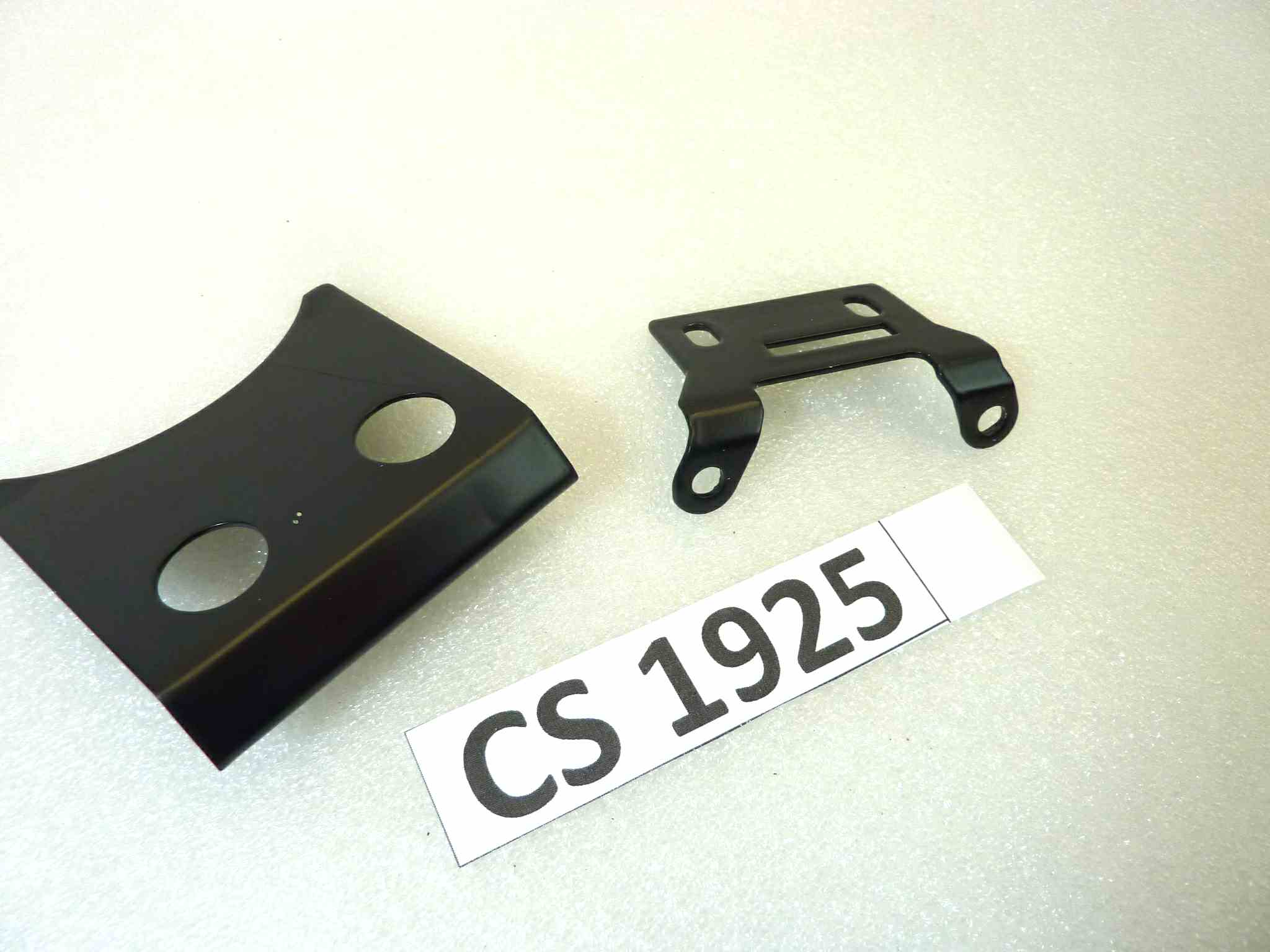 Cerniera coperchio serbatoio Guzzi T3 T4 Le mans III 1000 SP NUOVO Fondo di magazzino Leggi descrizione - immagine 2