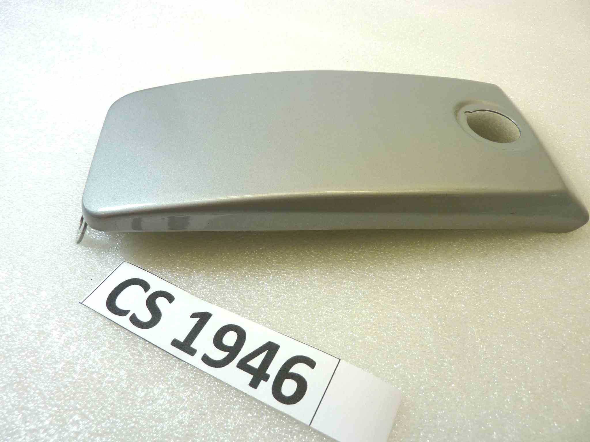 Coperchio serbatoio Guzzi Le Mans 1000 grigio metallizzato cod 611040601 sportellino NUOVO Fondo di magazzino Leggi descrizione - immagine 2