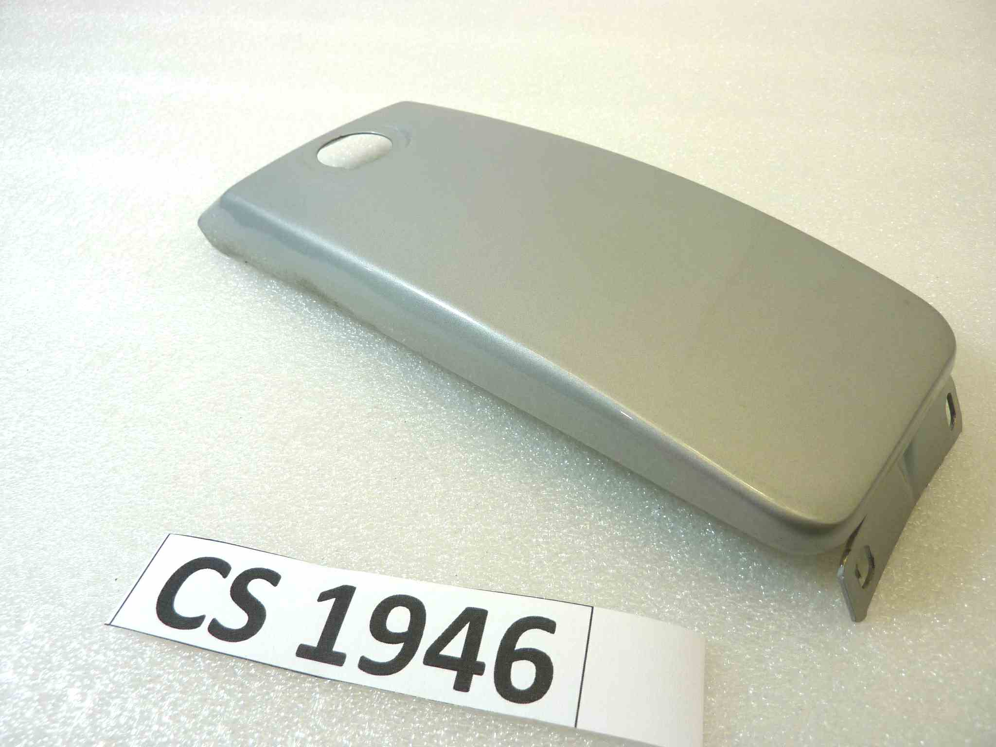 Coperchio serbatoio Guzzi Le Mans 1000 grigio metallizzato cod 611040601 sportellino NUOVO Fondo di magazzino Leggi descrizione - immagine 3