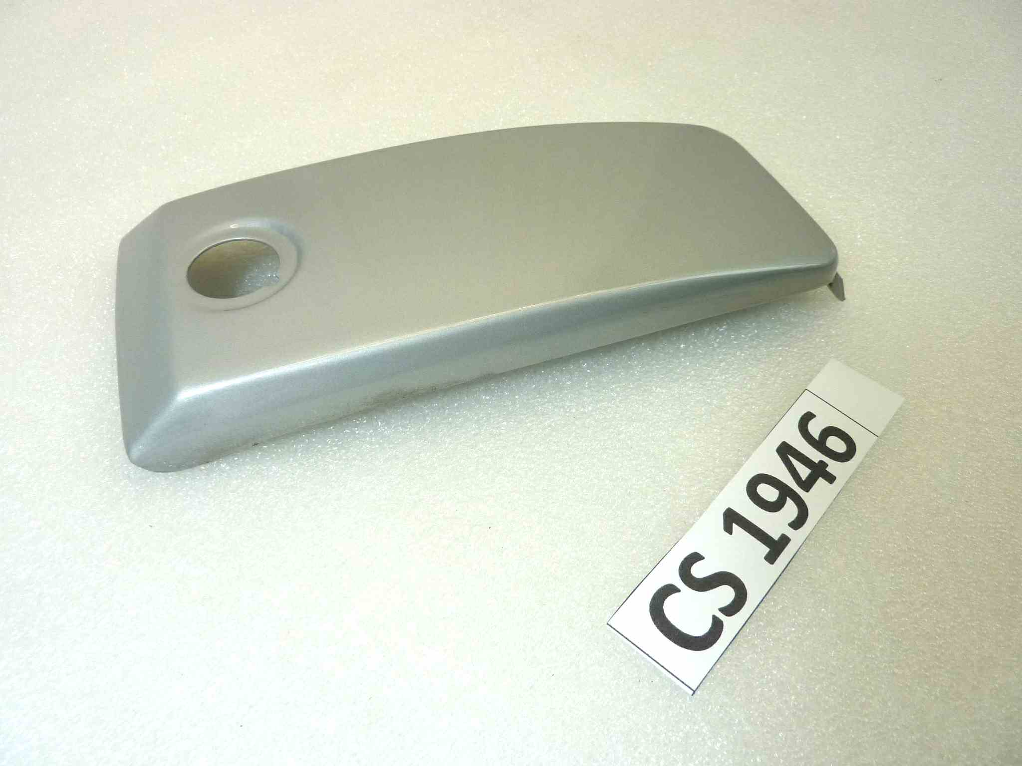 Coperchio serbatoio Guzzi Le Mans 1000 grigio metallizzato cod 611040601 sportellino NUOVO Fondo di magazzino Leggi descrizione - immagine 4
