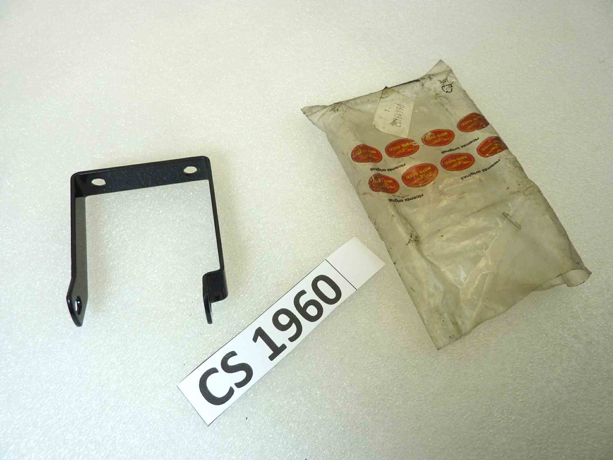 Staffa strumentazione Guzzi Sessantacinque GT California 1000 III GT 1000 supporto cruscotto cod 23764110 NUOVO Fondo di magazzino Leggi descrizione - immagine 2