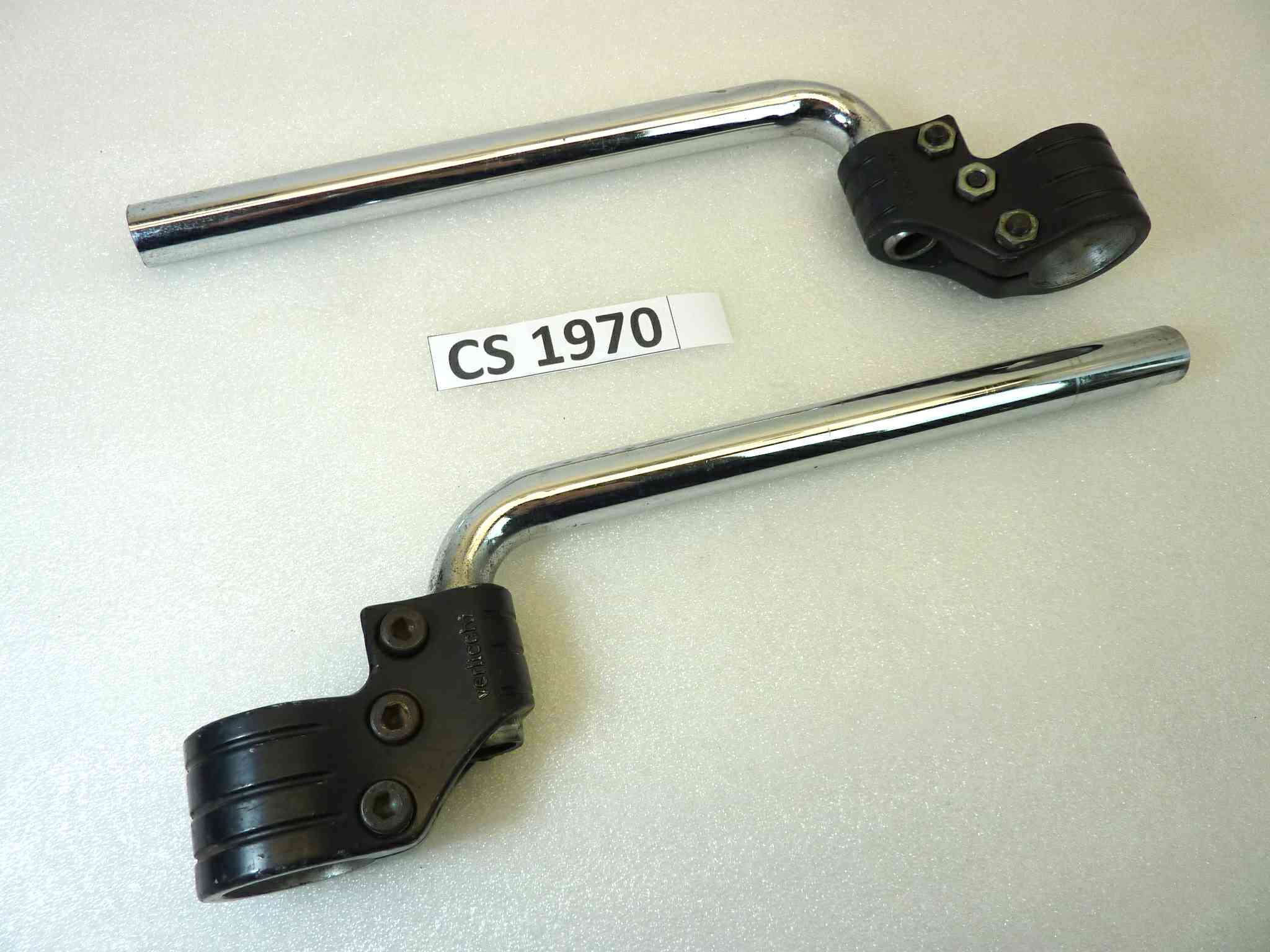 Semimanubri moto epoca Verlicchi diametro stelo 37 mm a riposo diametro semimanubrio 22 mm