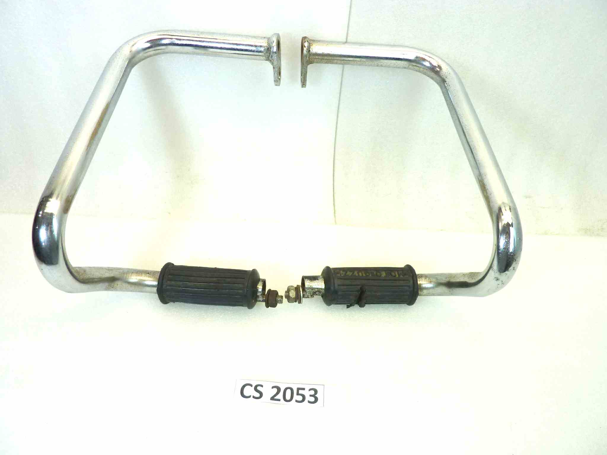 Staffe laterali paraborse Guzzi con pedana poggiapiedi diam 25 mm interasse fori attacchi 25 cm