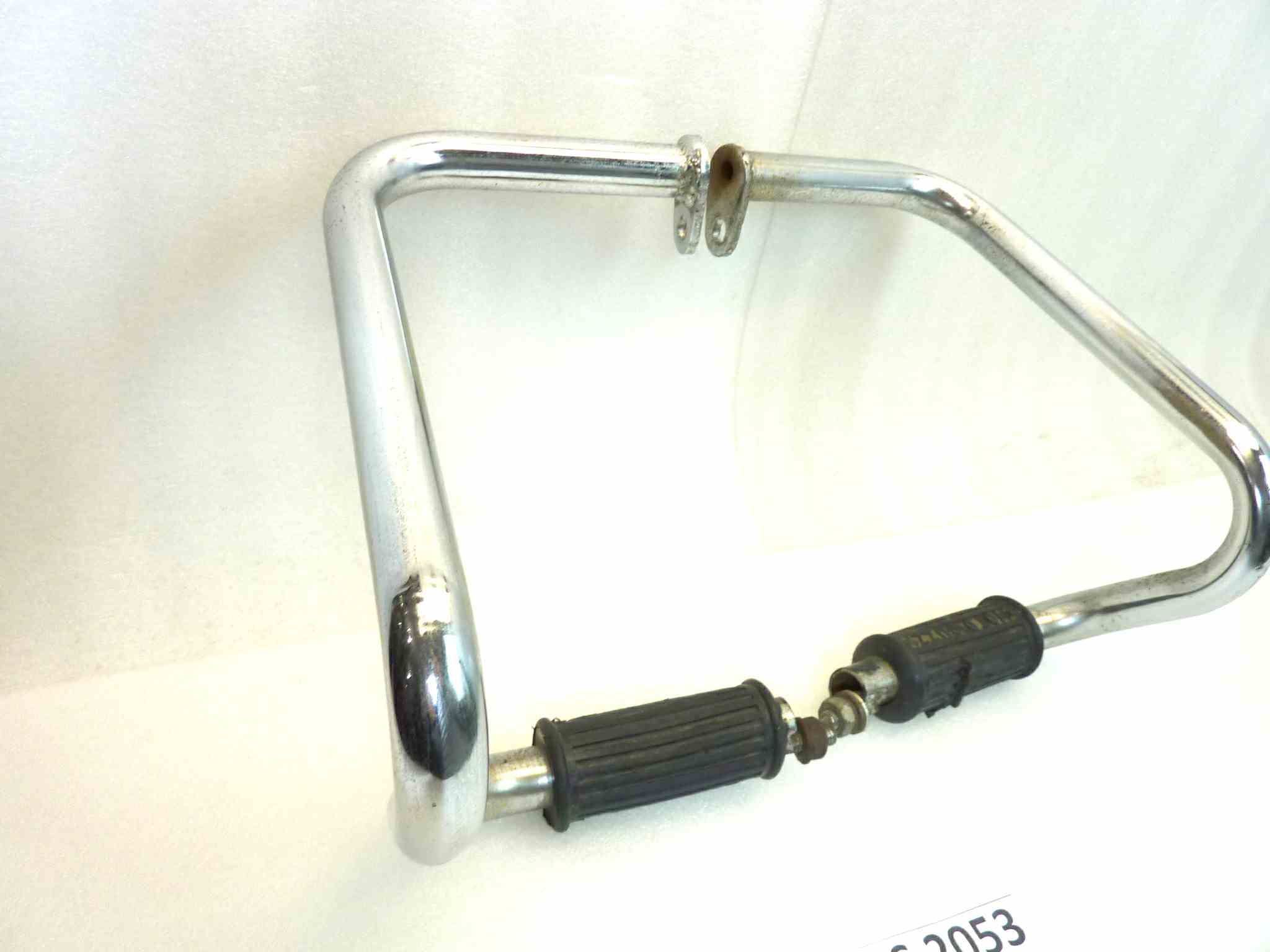 Staffe laterali paraborse Guzzi con pedana poggiapiedi diam 25 mm interasse fori attacchi 25 cm - immagine 2