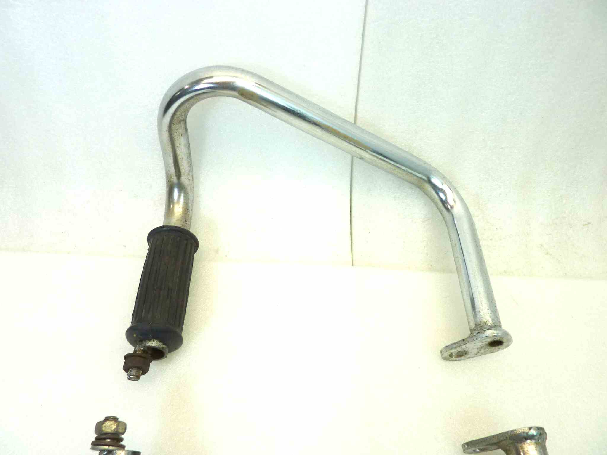 Staffe laterali paraborse Guzzi con pedana poggiapiedi diam 25 mm interasse fori attacchi 25 cm - immagine 4