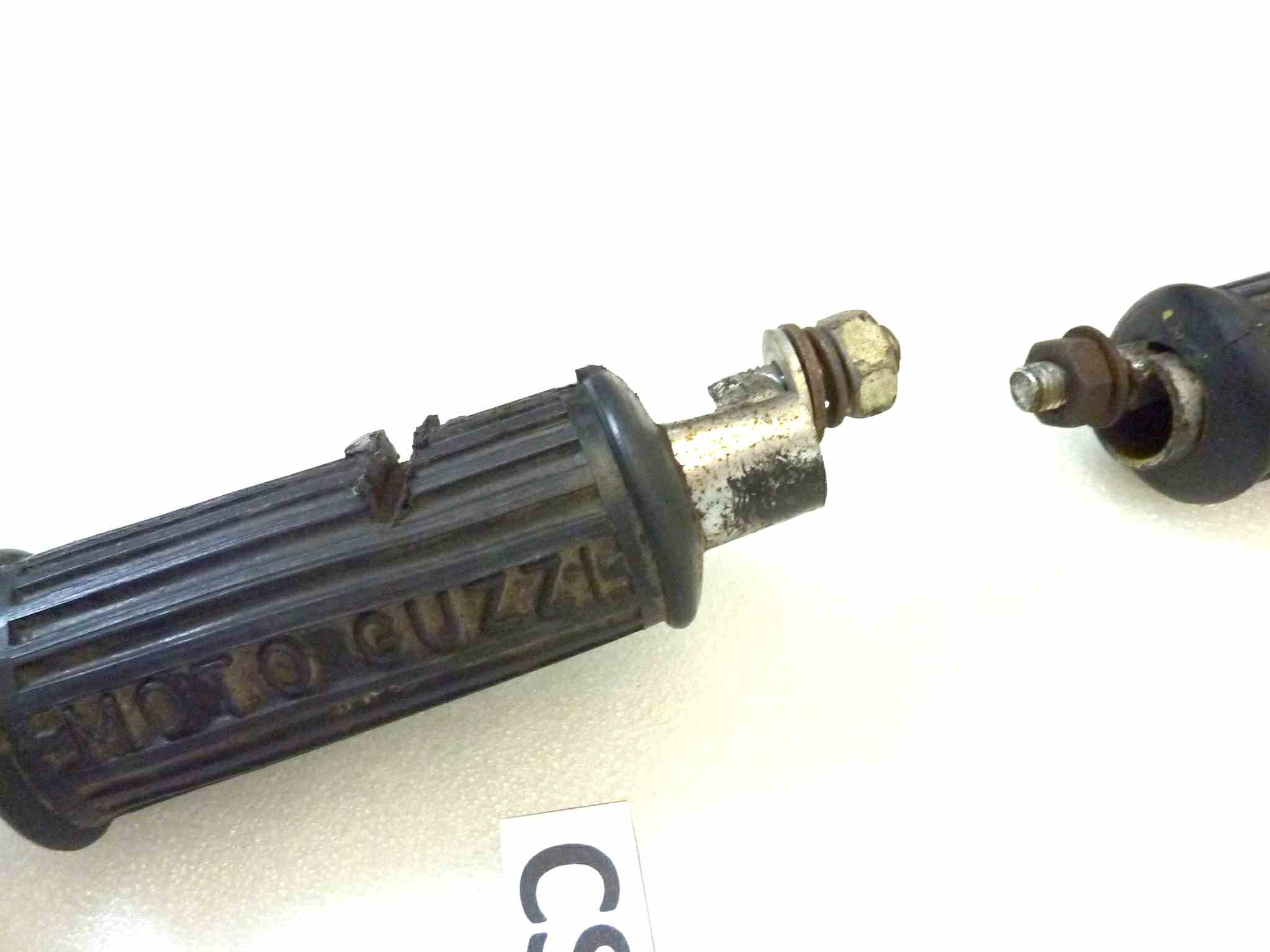 Staffe laterali paraborse Guzzi con pedana poggiapiedi diam 25 mm interasse fori attacchi 25 cm - immagine 6