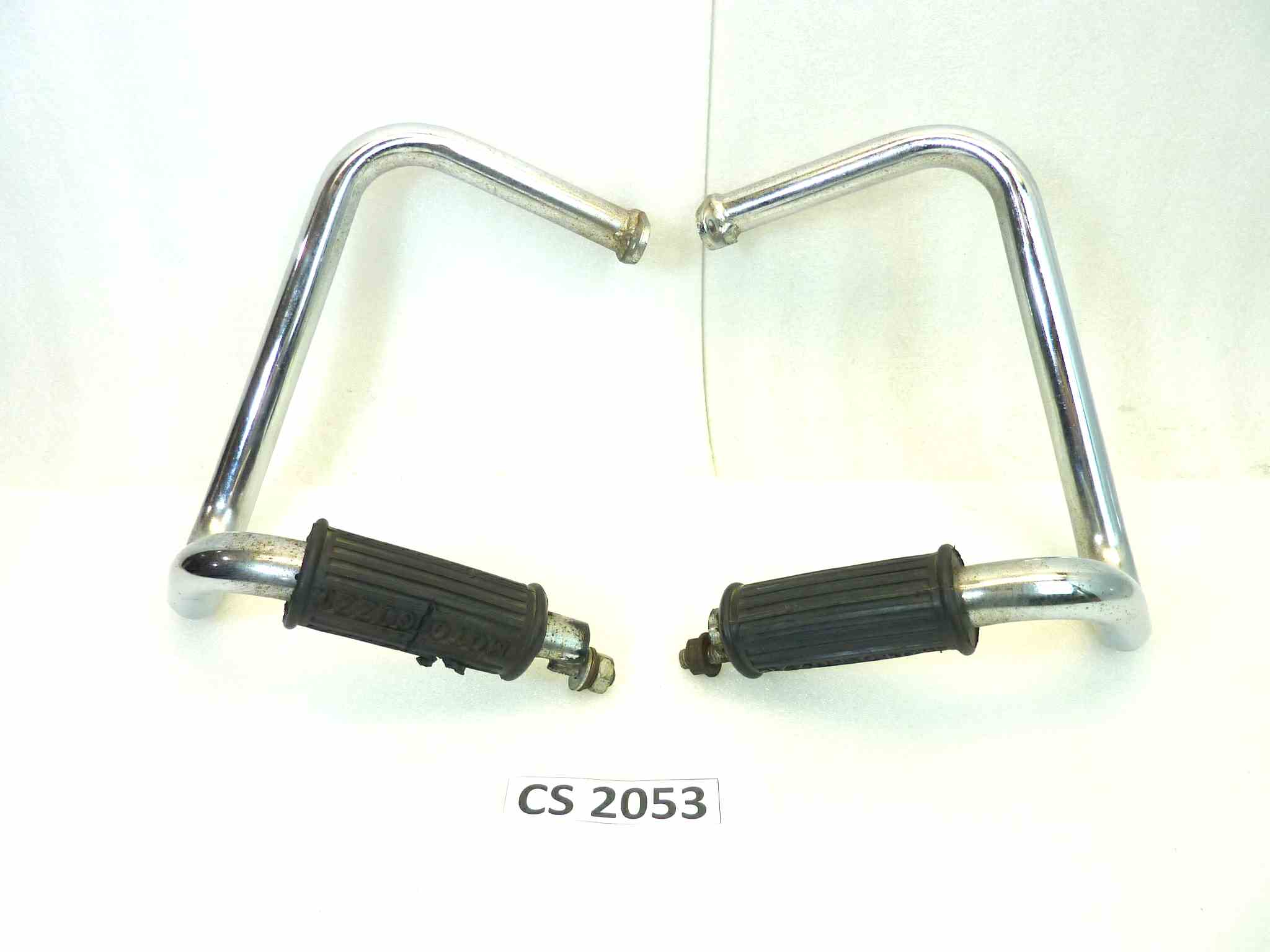Staffe laterali paraborse Guzzi con pedana poggiapiedi diam 25 mm interasse fori attacchi 25 cm - immagine 7