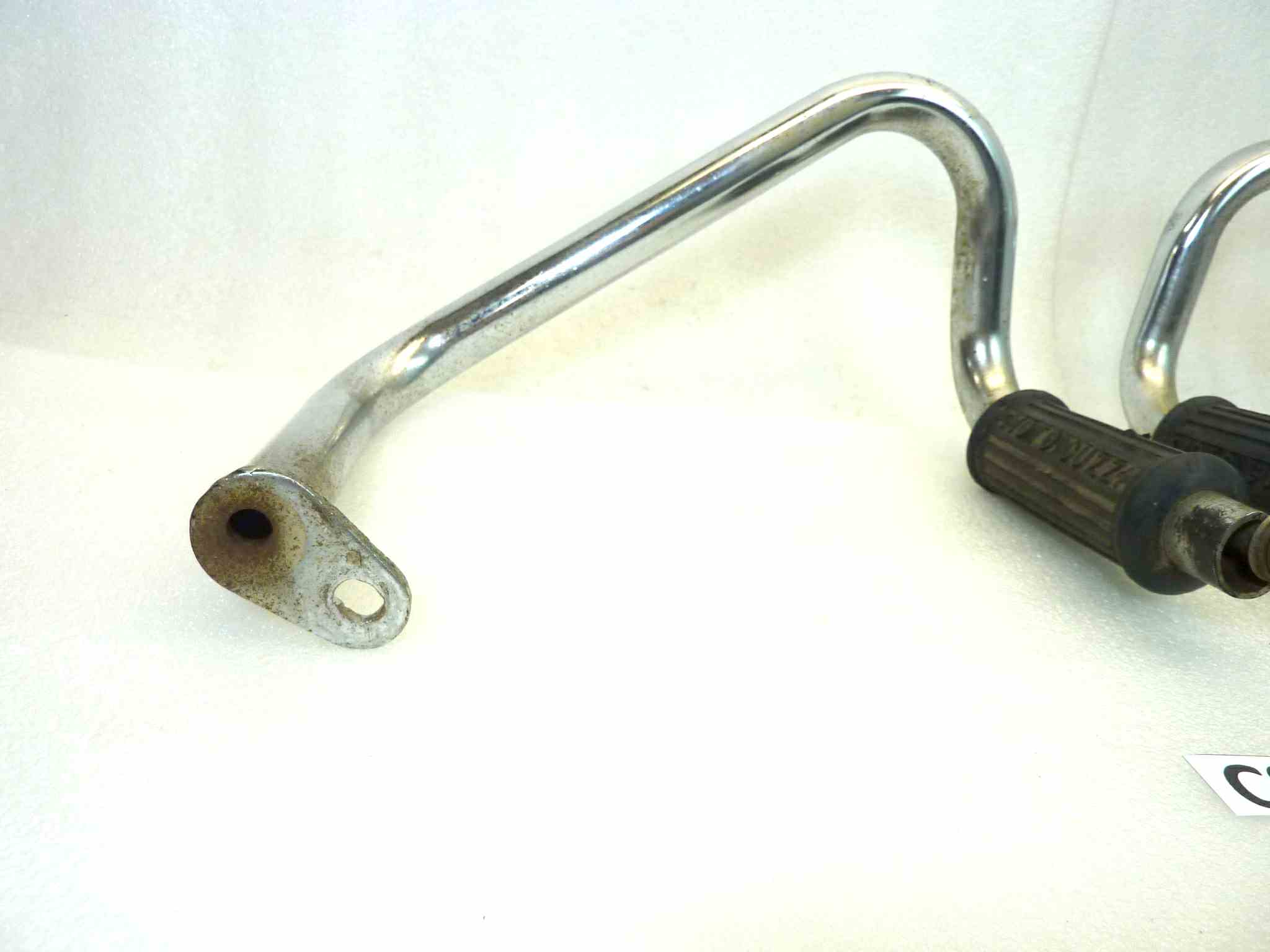 Staffe laterali paraborse Guzzi con pedana poggiapiedi diam 25 mm interasse fori attacchi 25 cm - immagine 11