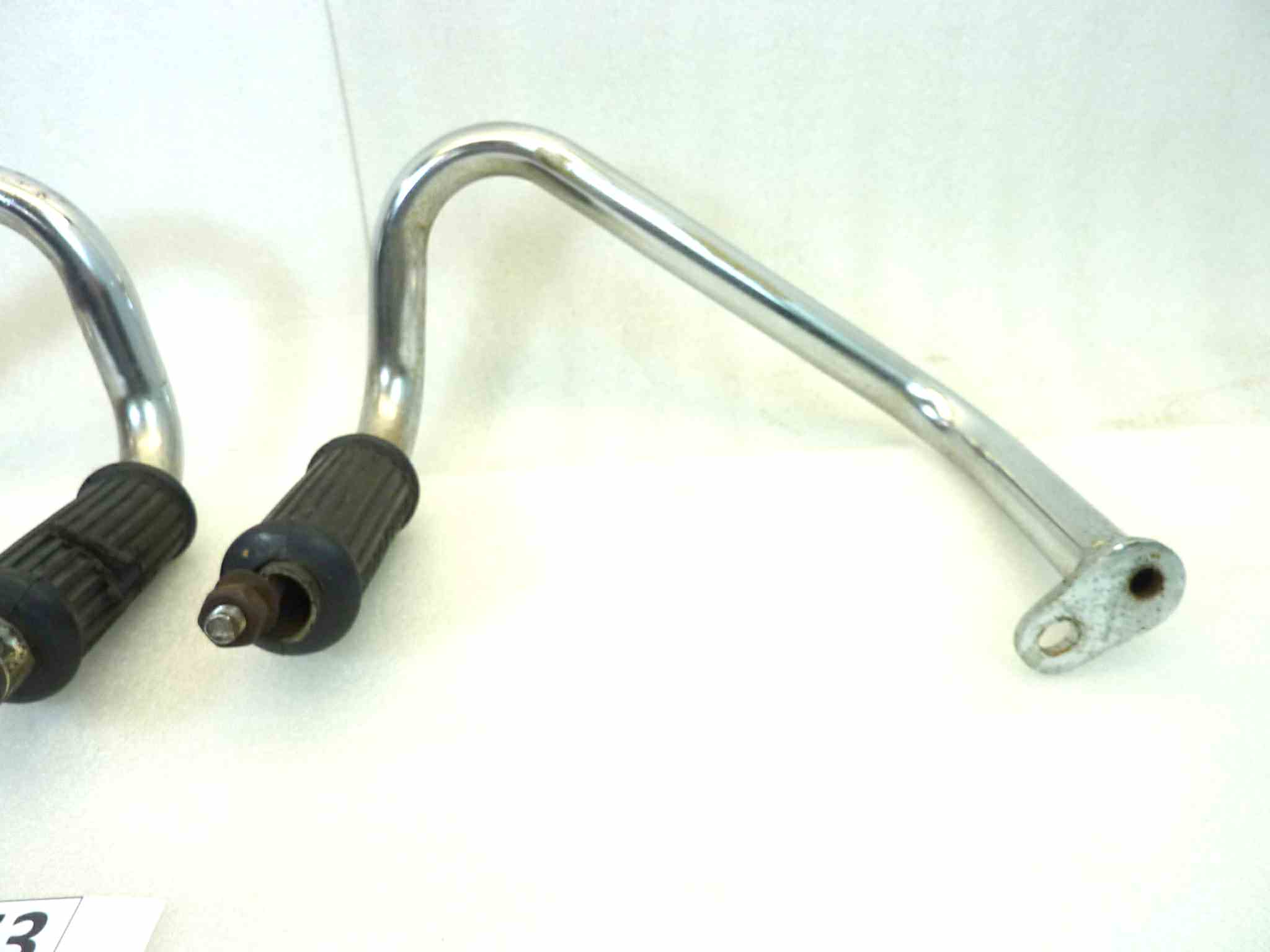 Staffe laterali paraborse Guzzi con pedana poggiapiedi diam 25 mm interasse fori attacchi 25 cm - immagine 12