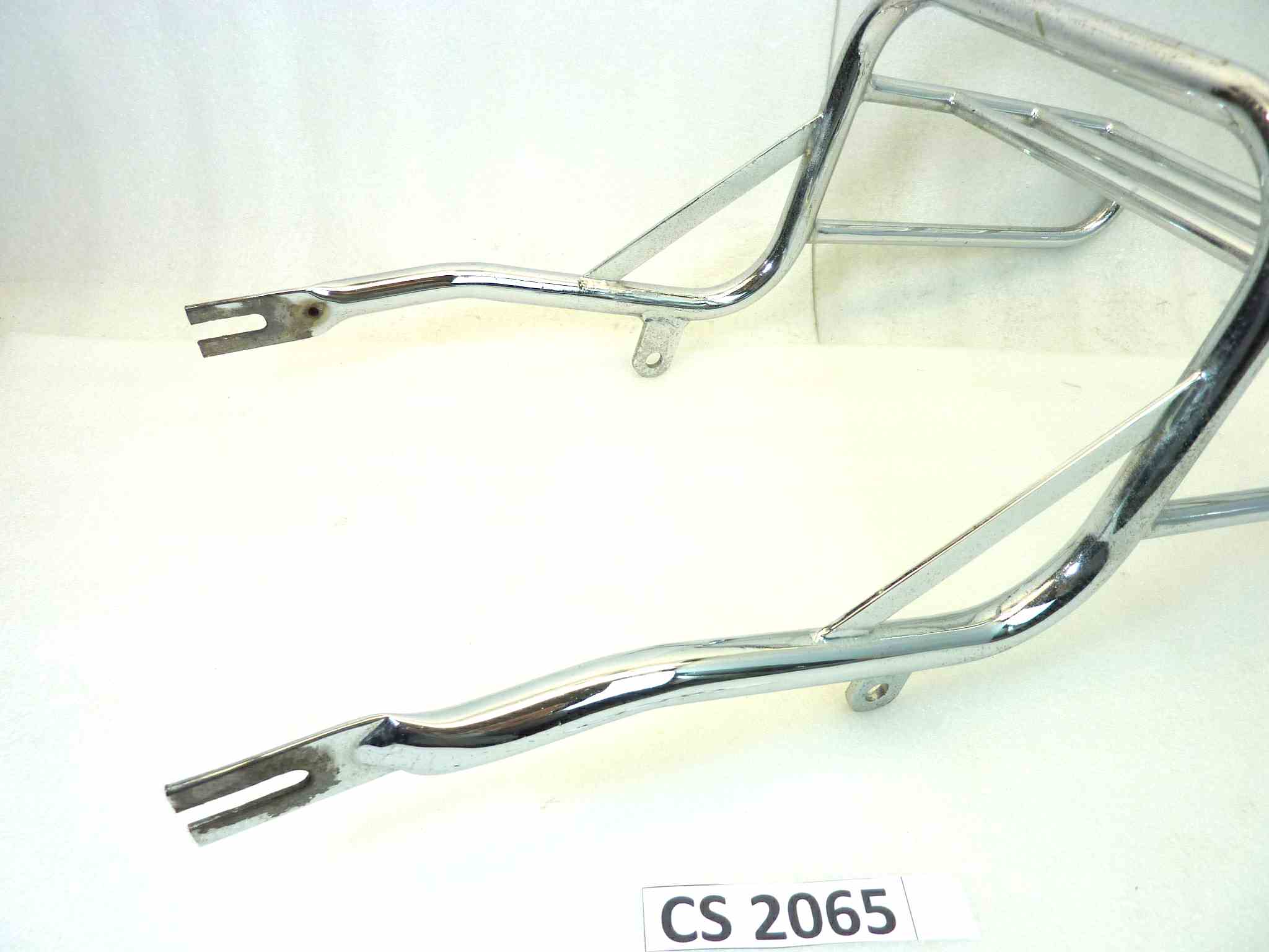 Portapacchi Guzzi lungh tot 58 cm larghezza attacchi anteriore 28,5 cm larghezza attacchi posteriore 25,5 cm - immagine 2